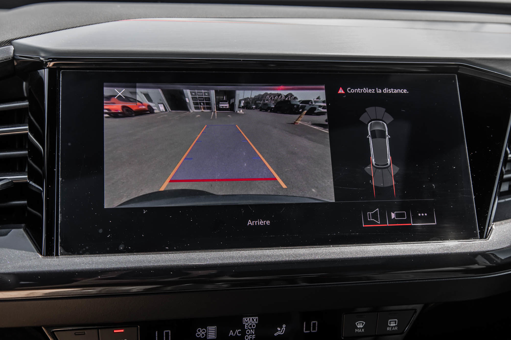 2022 Audi Q4 e-tron in Dollard-des-Ormeaux, Quebec