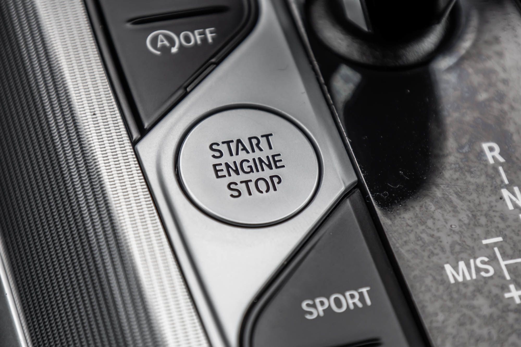 2022 BMW 3 Series in Dollard-des-Ormeaux, Quebec