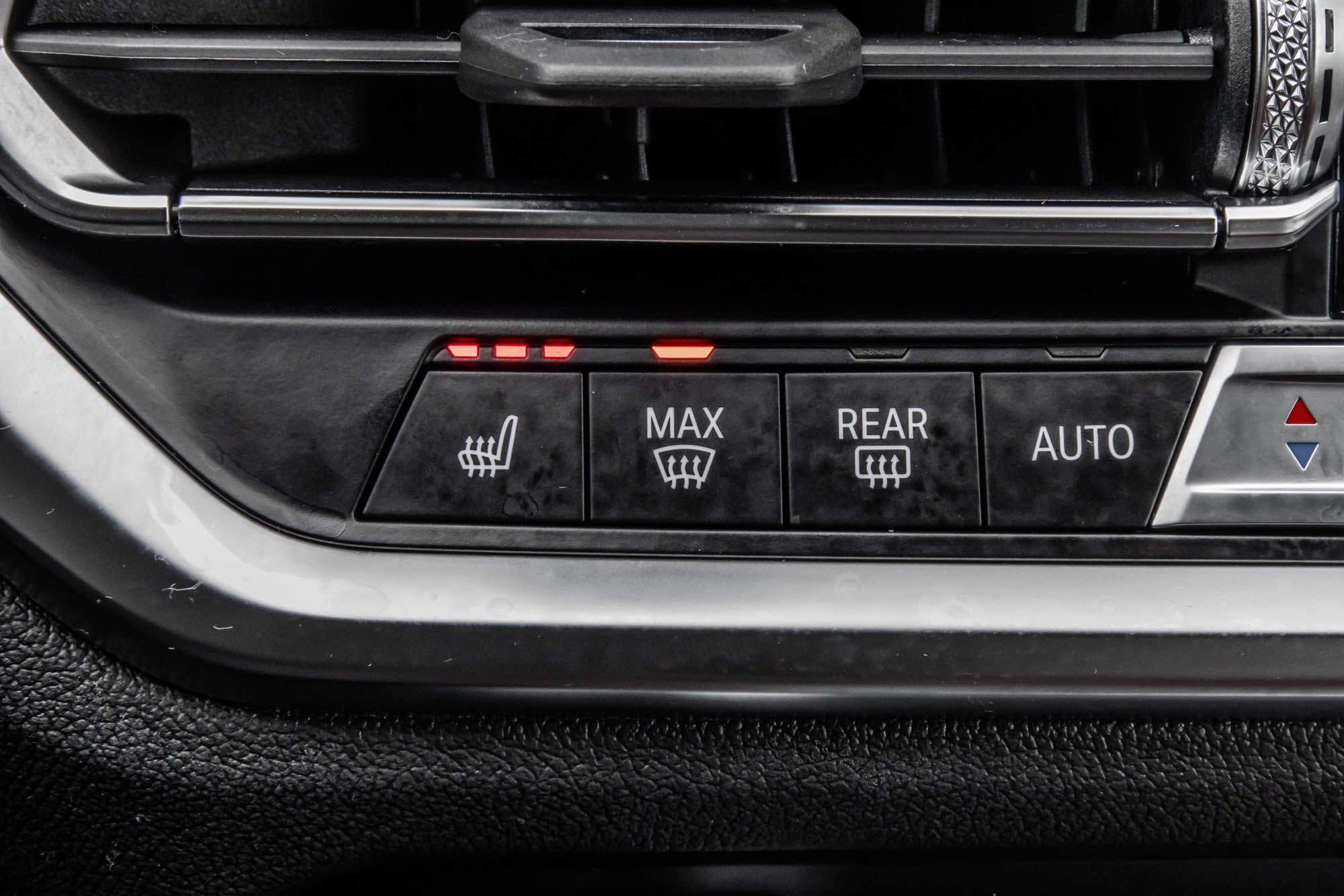 2022 BMW 3 Series in Dollard-des-Ormeaux, Quebec