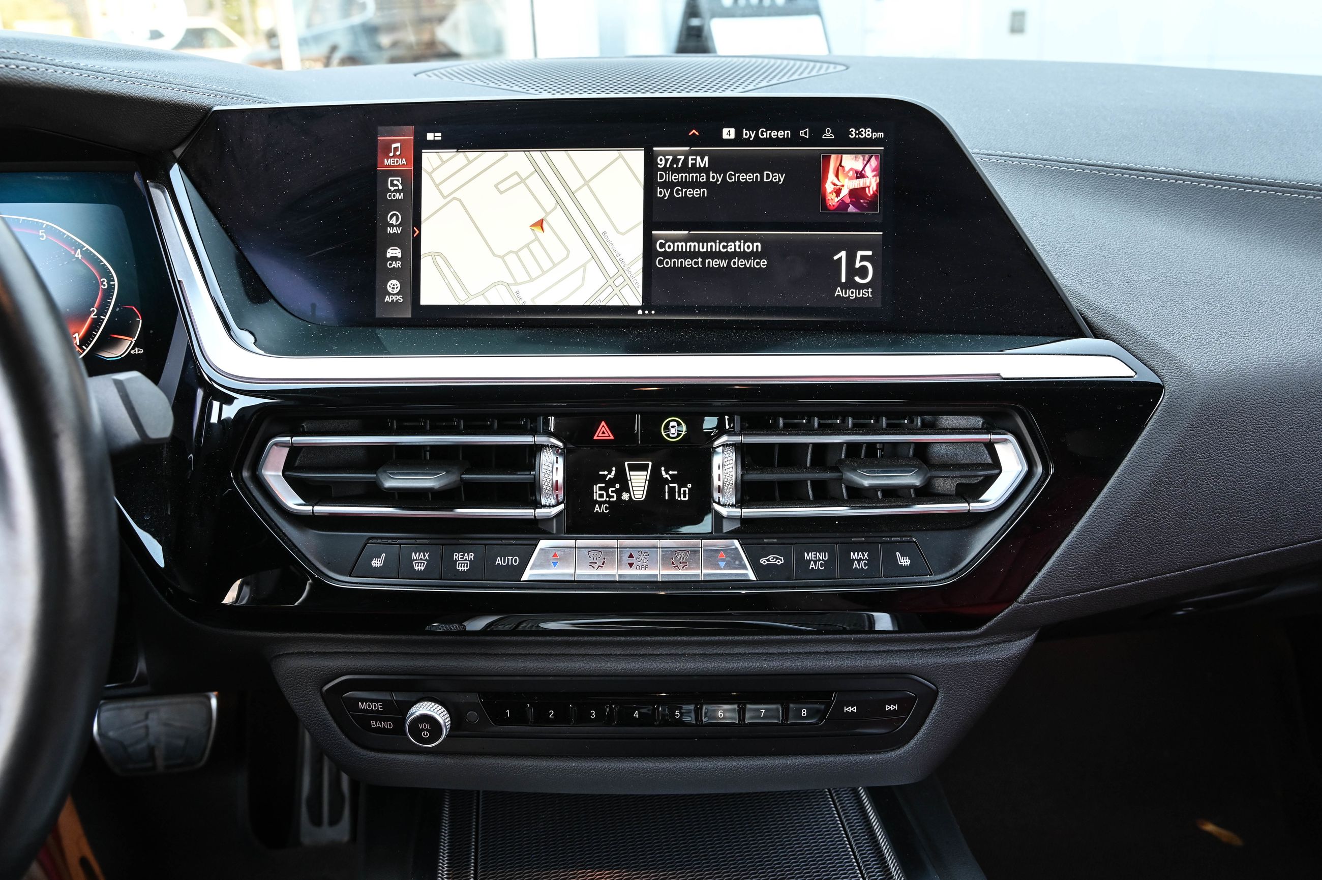 2021 BMW Z4 in Dollard-des-Ormeaux, Quebec