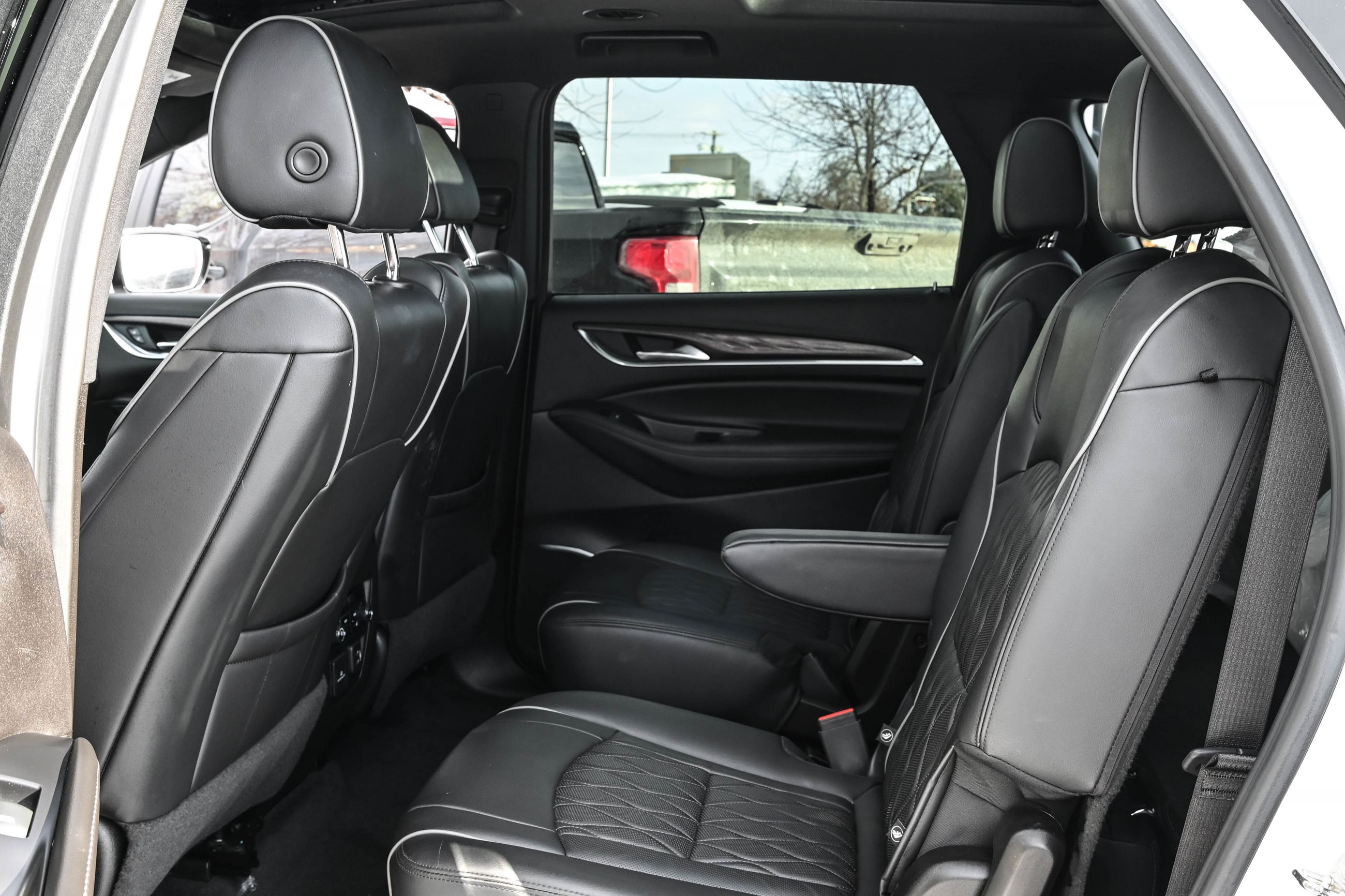 2022 Buick Enclave in Dollard-des-Ormeaux, Quebec