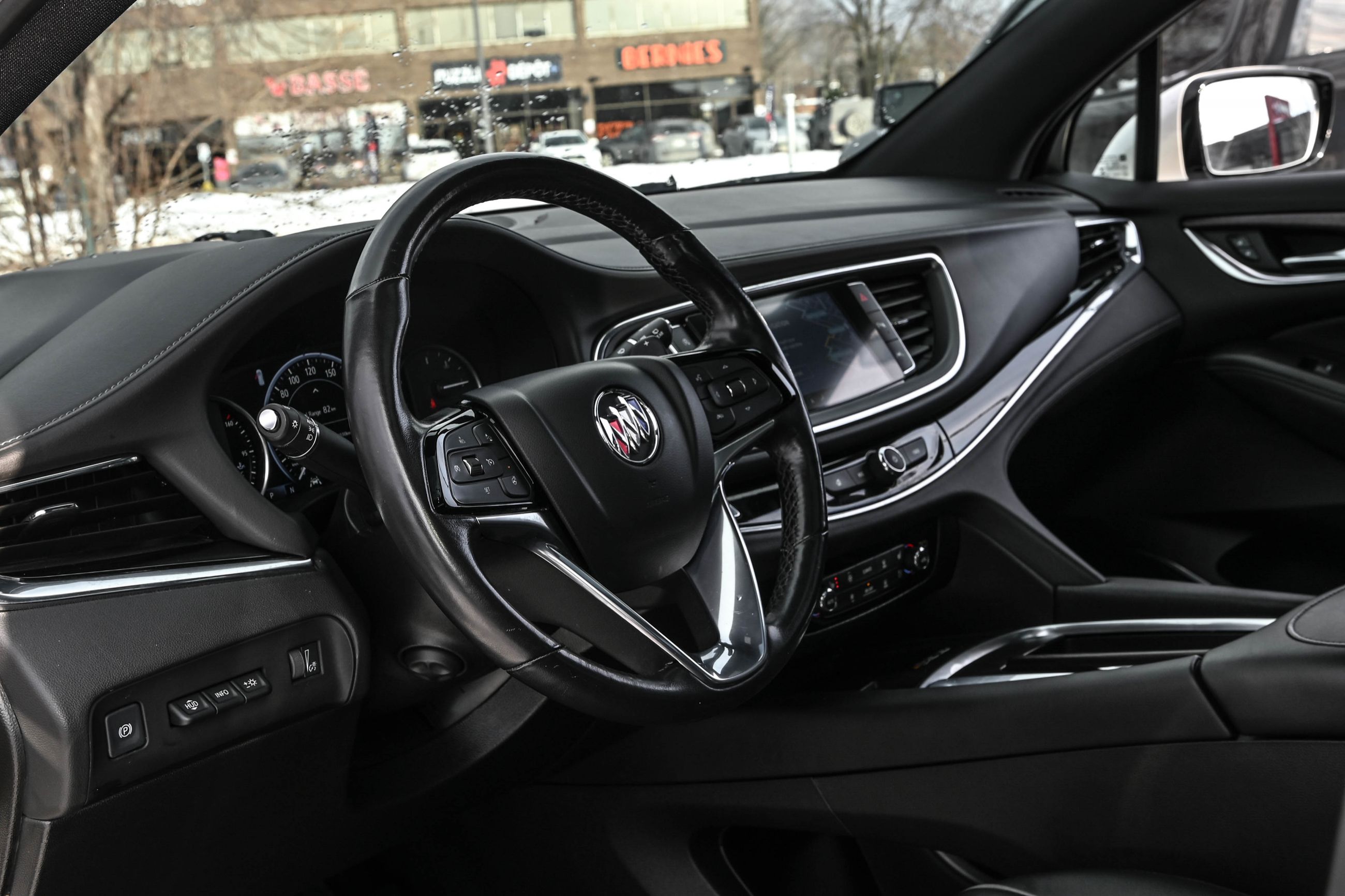 2022 Buick Enclave in Dollard-des-Ormeaux, Quebec
