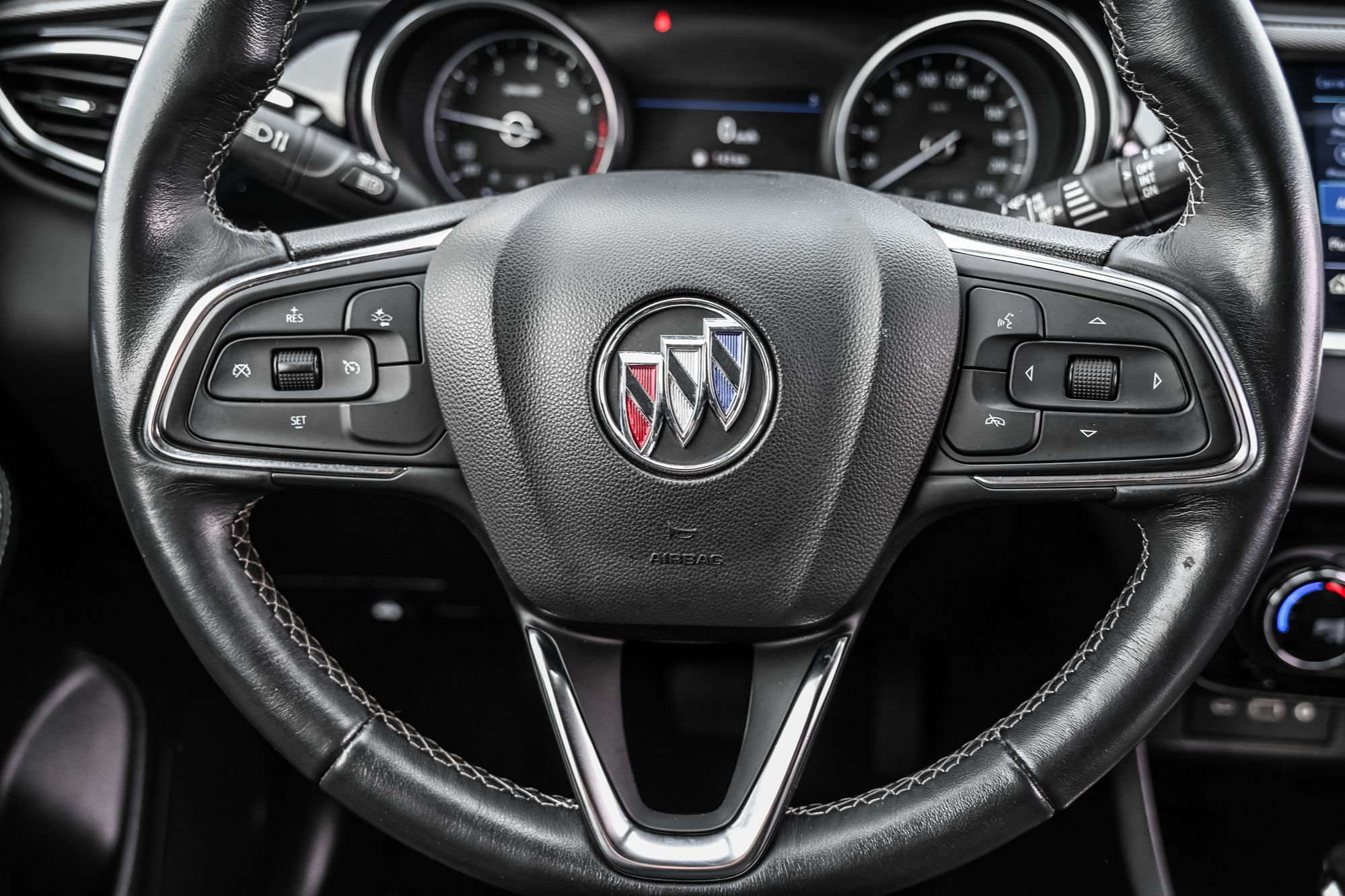 Buick Encore GX  2022 à Dollard-des-Ormeaux, Québec