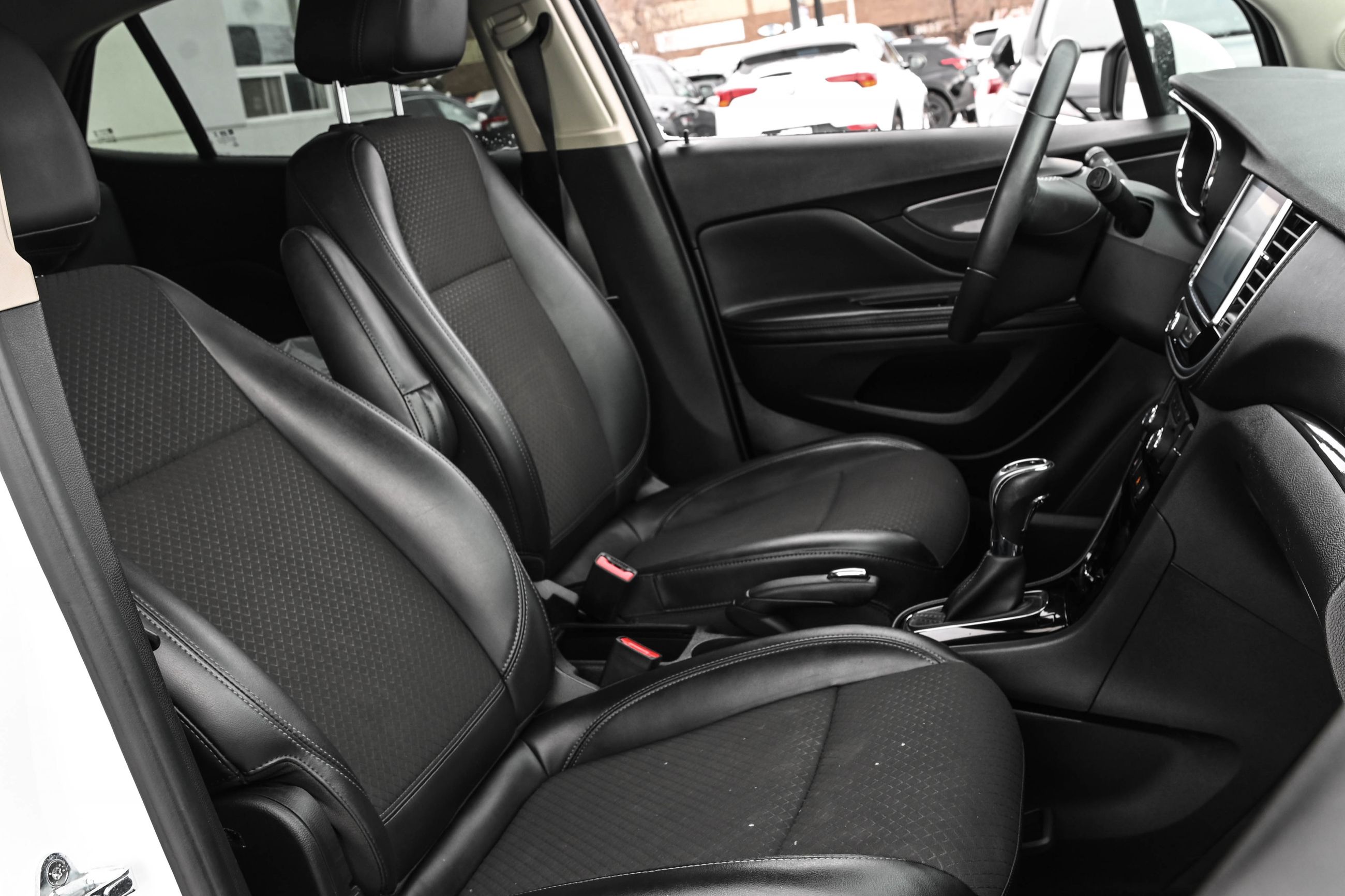 2021 Buick Encore in Dollard-des-Ormeaux, Quebec