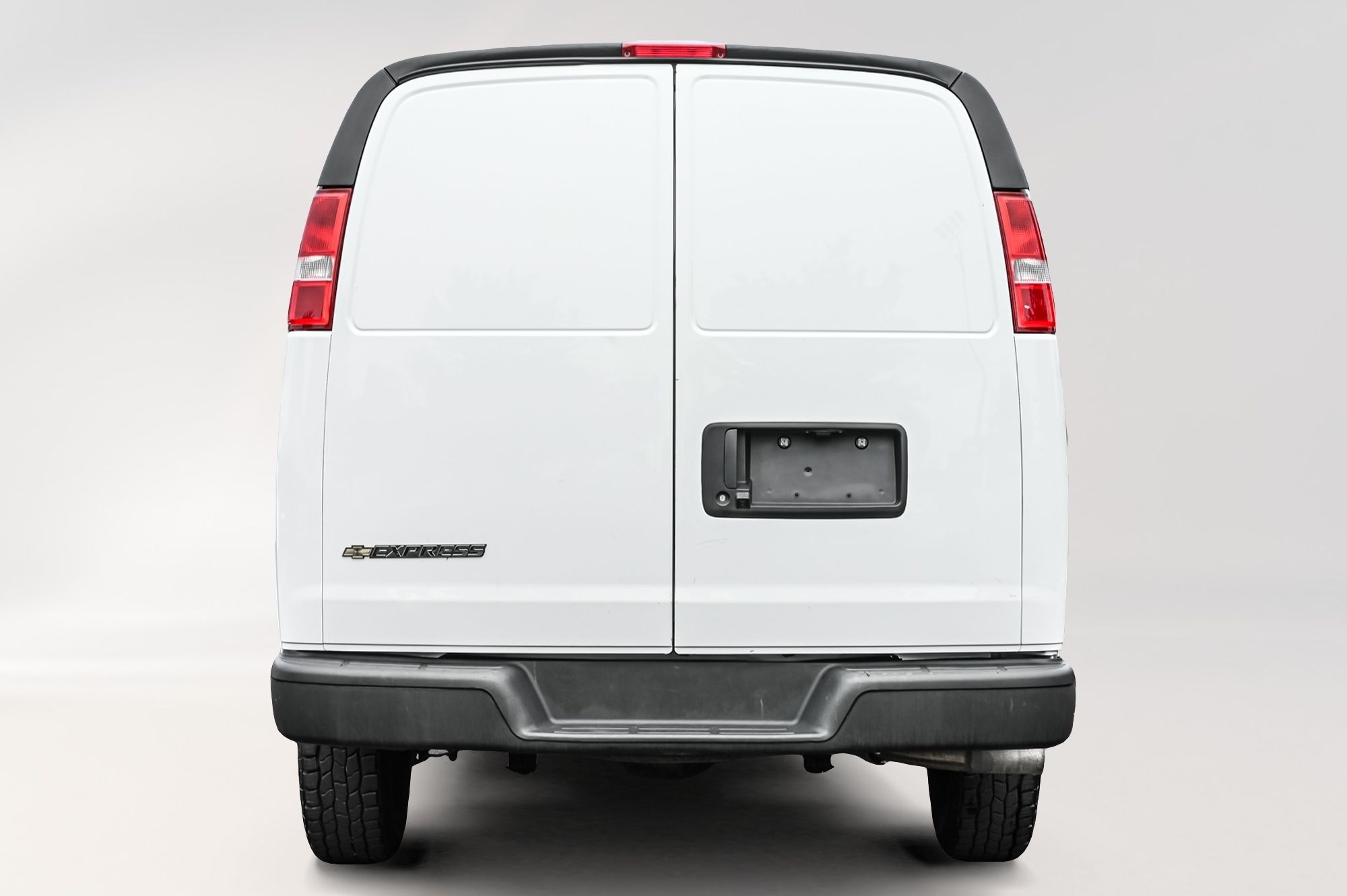 2023 Chevrolet Express Cargo Van in Dollard-des-Ormeaux, Quebec