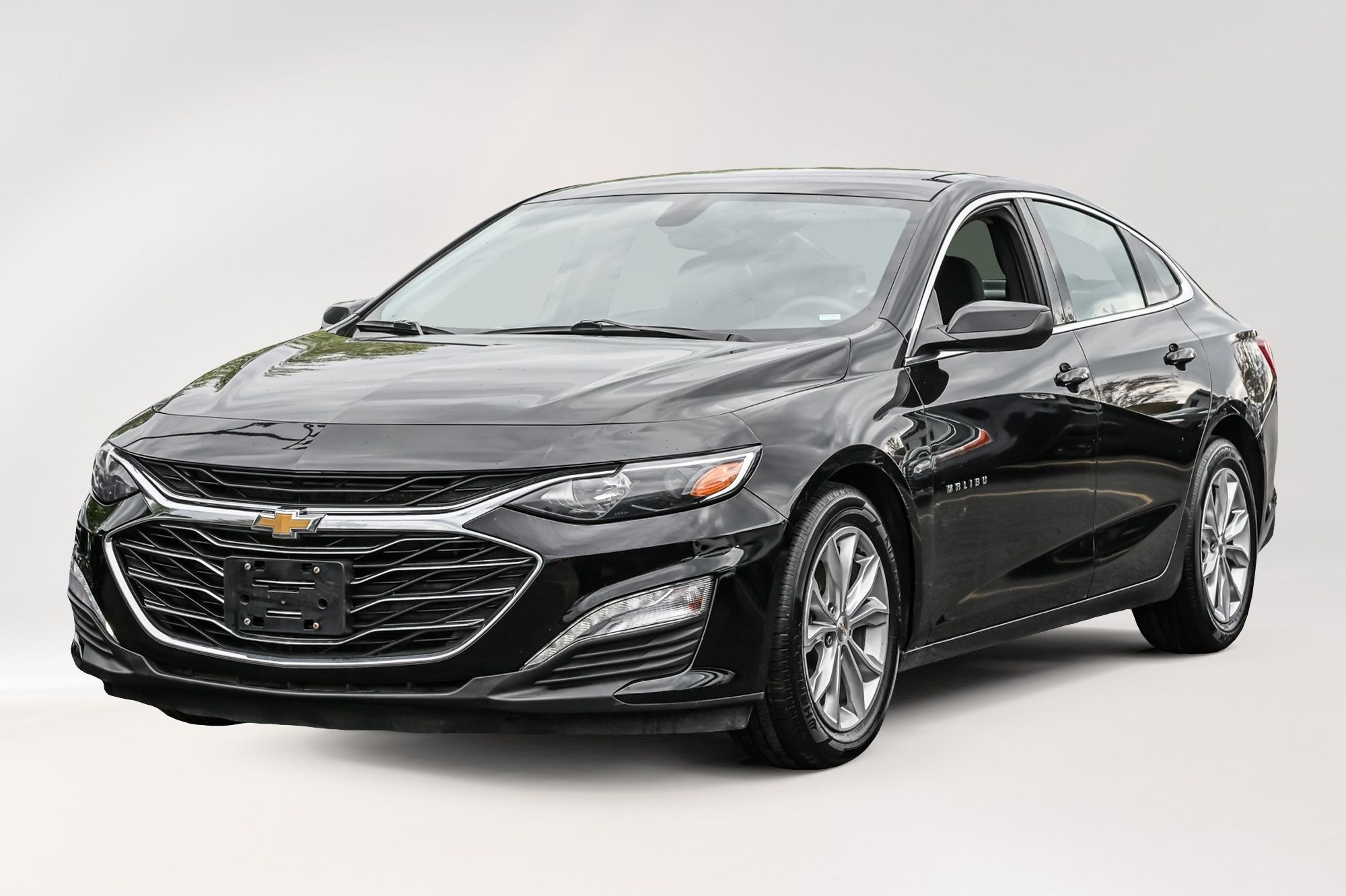 2022 Chevrolet Malibu in Dollard-des-Ormeaux, Quebec