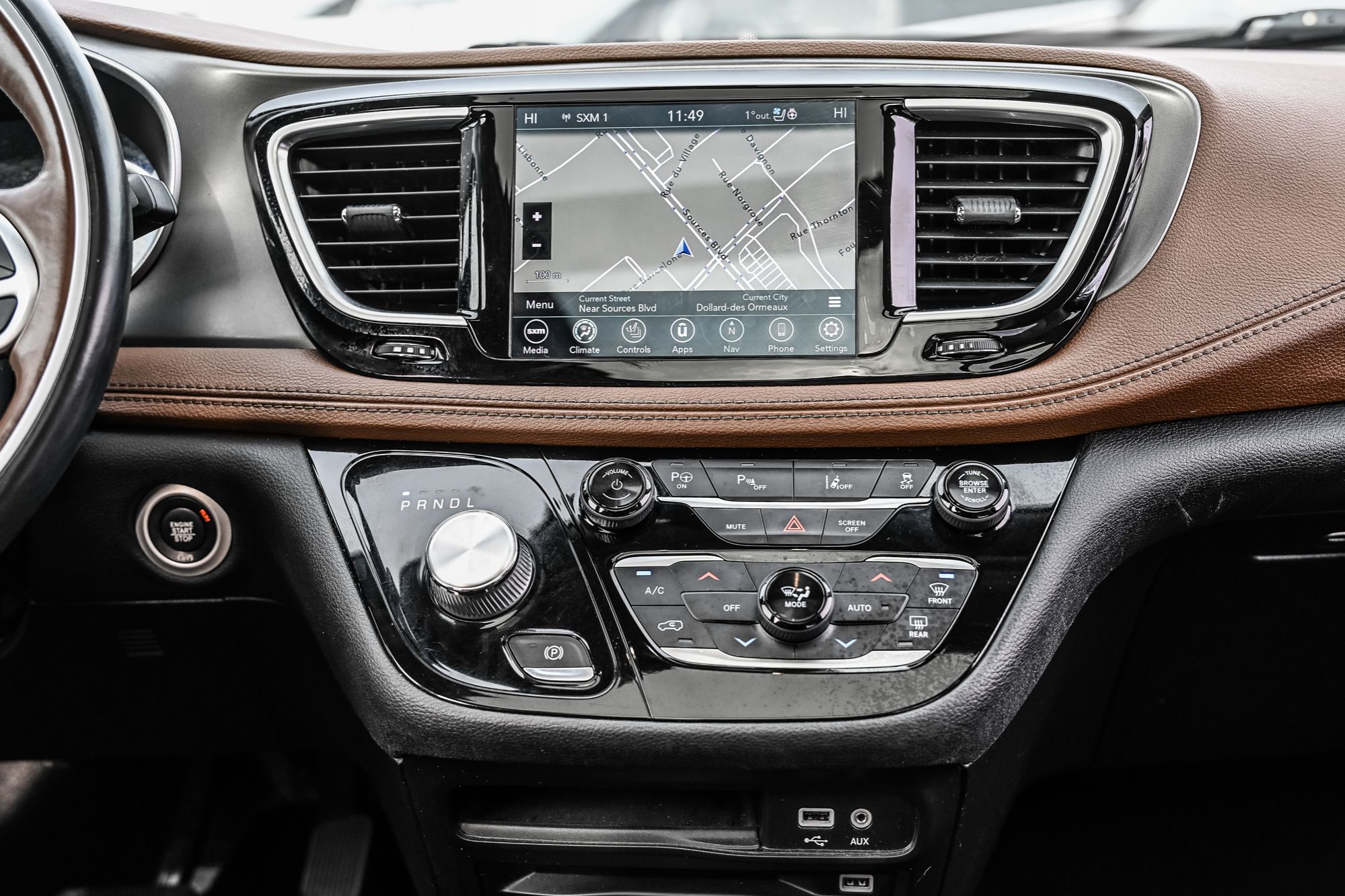 Chrysler Pacifica Hybrid  2019 à Dollard-des-Ormeaux, Québec