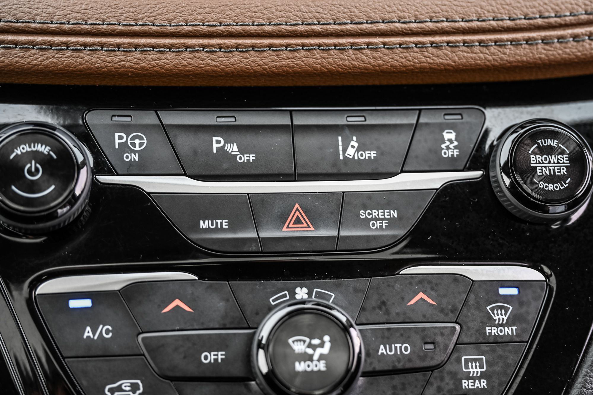 Chrysler Pacifica Hybrid  2019 à Dollard-des-Ormeaux, Québec