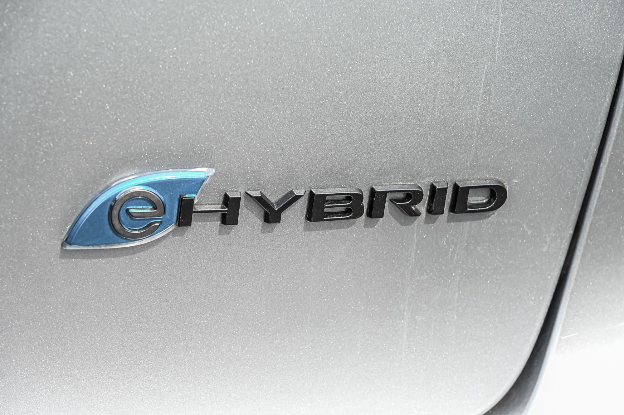 2020 Chrysler Pacifica Hybrid in Dollard-des-Ormeaux, Quebec