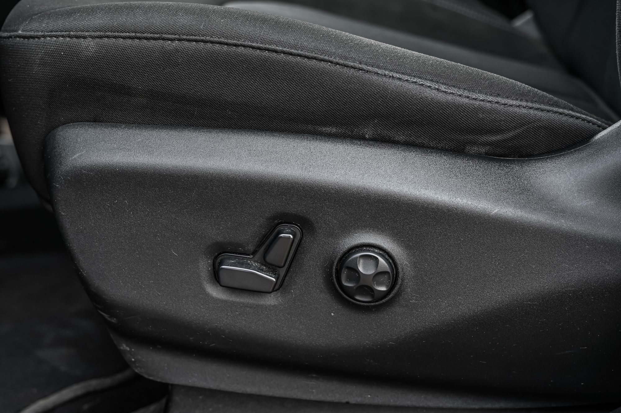 2020 Chrysler Pacifica Hybrid in Dollard-des-Ormeaux, Quebec
