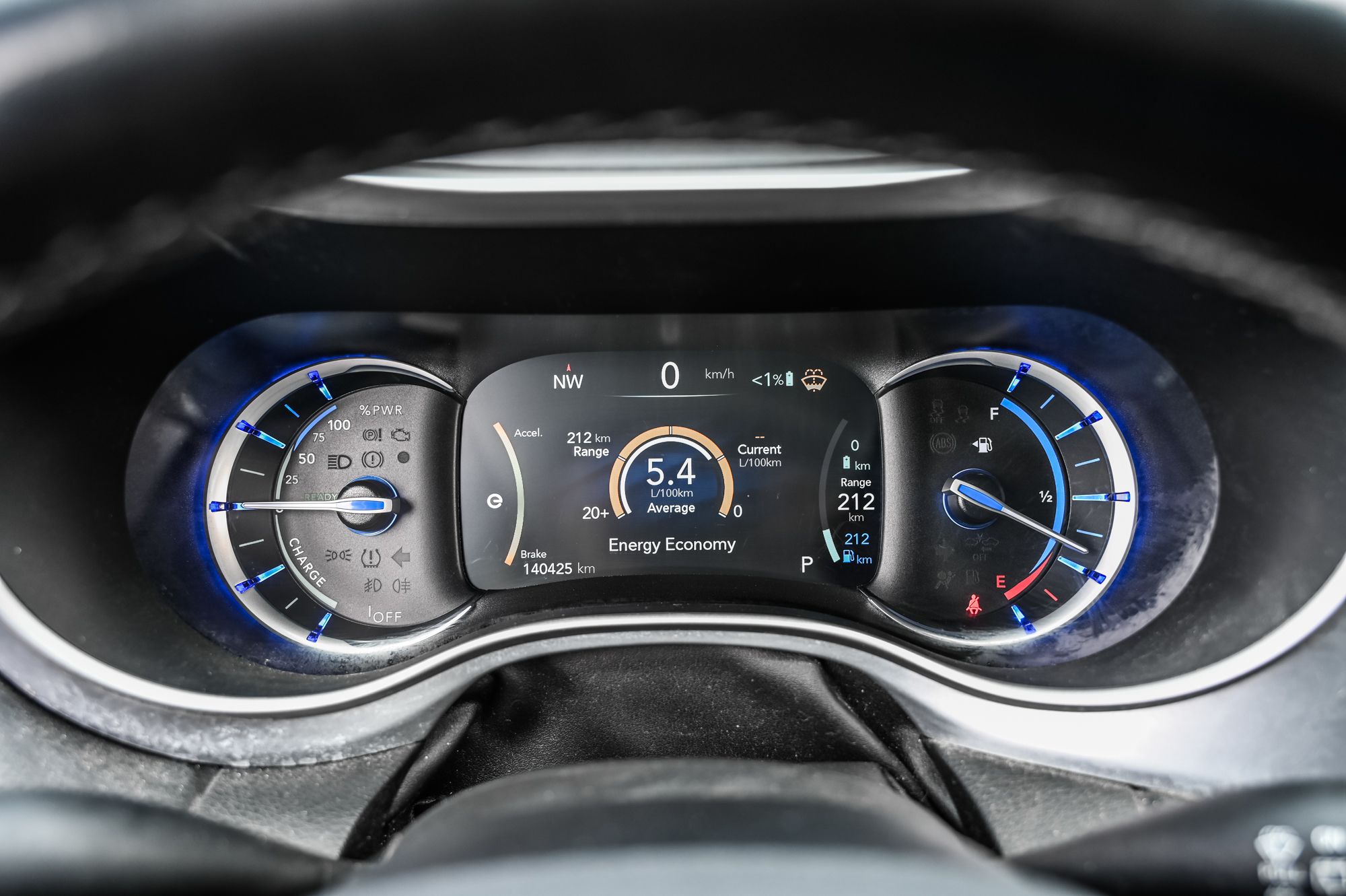 2020 Chrysler Pacifica Hybrid in Dollard-des-Ormeaux, Quebec