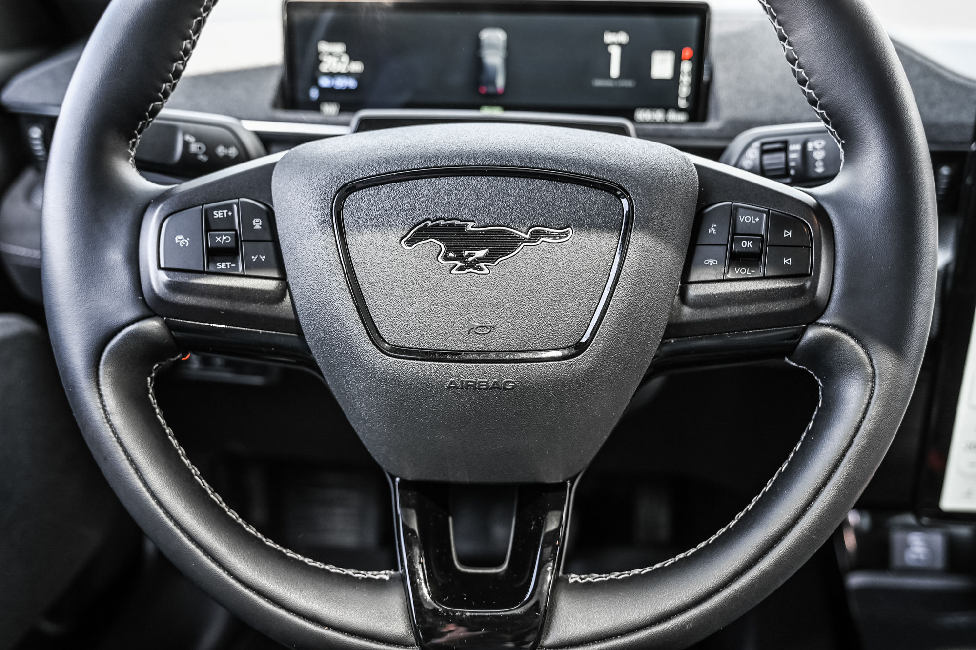 2022 Ford Mustang Mach-E in Dollard-des-Ormeaux, Quebec