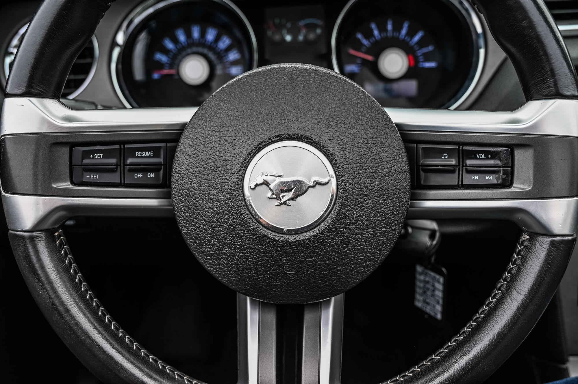 Ford Mustang  2012 à Dollard-des-Ormeaux, Québec