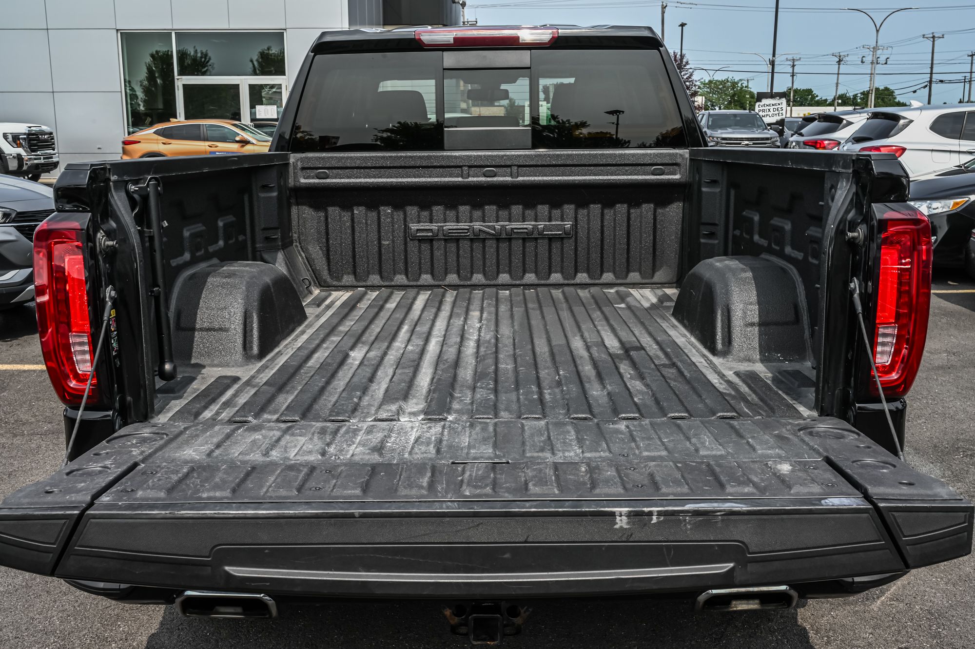 2022 GMC SIERRA 1500 LIMITED in Dollard-des-Ormeaux, Quebec