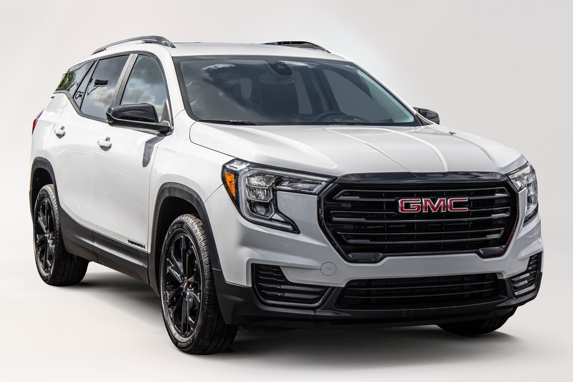 2022 GMC Terrain in Dollard-des-Ormeaux, Quebec