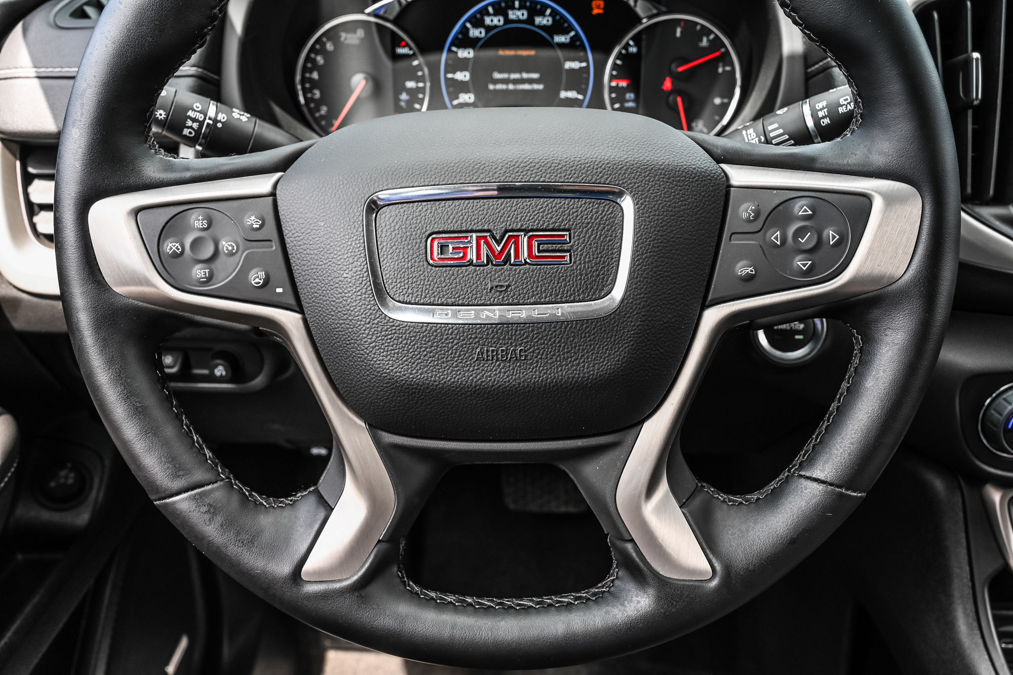 2023 GMC Terrain in Dollard-des-Ormeaux, Quebec