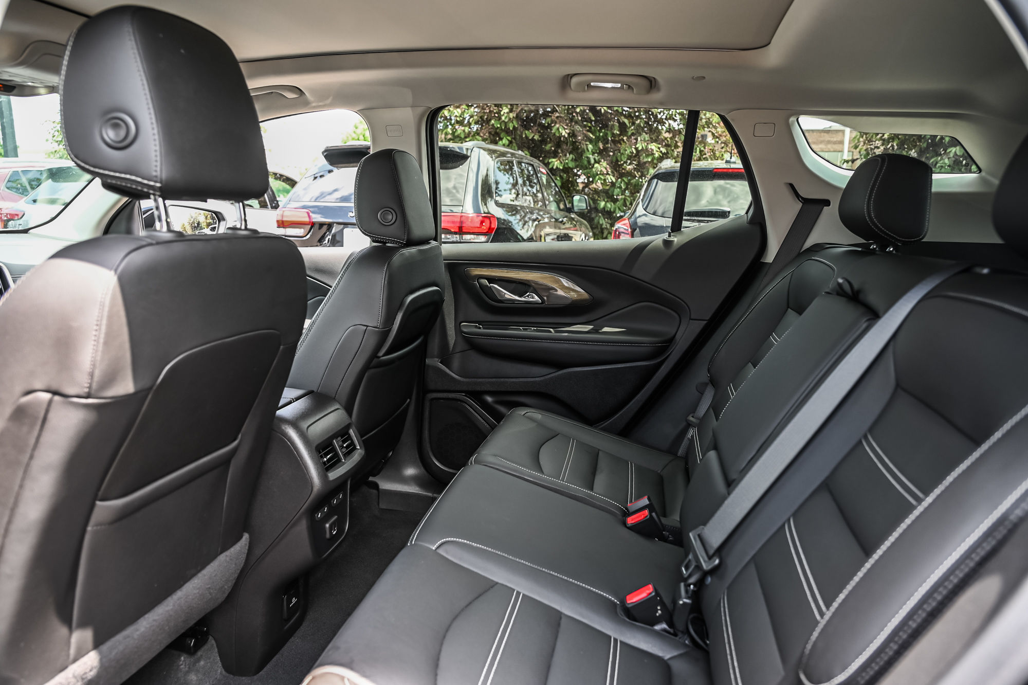 2023 GMC Terrain in Dollard-des-Ormeaux, Quebec
