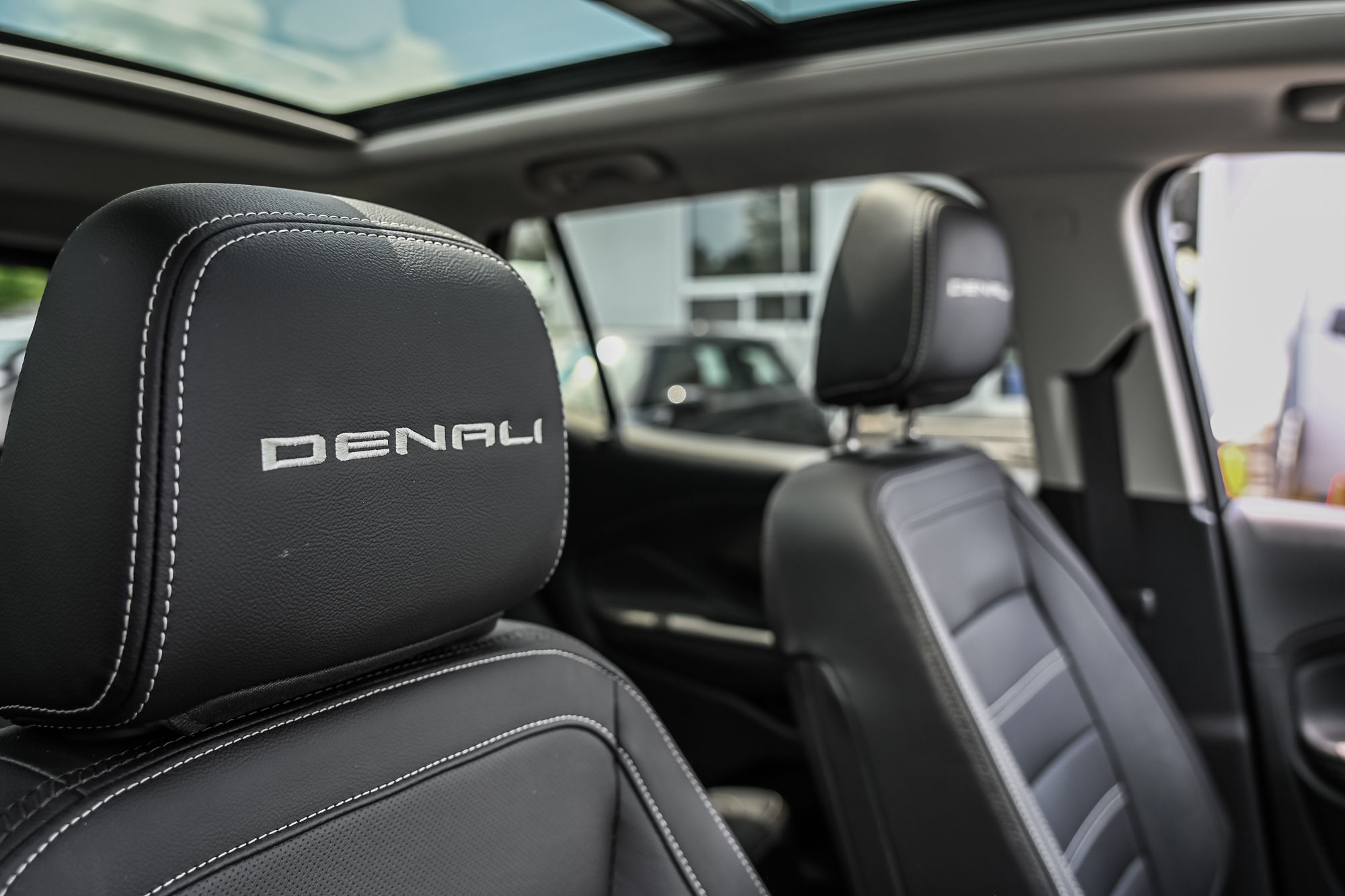 2023 GMC Terrain in Dollard-des-Ormeaux, Quebec