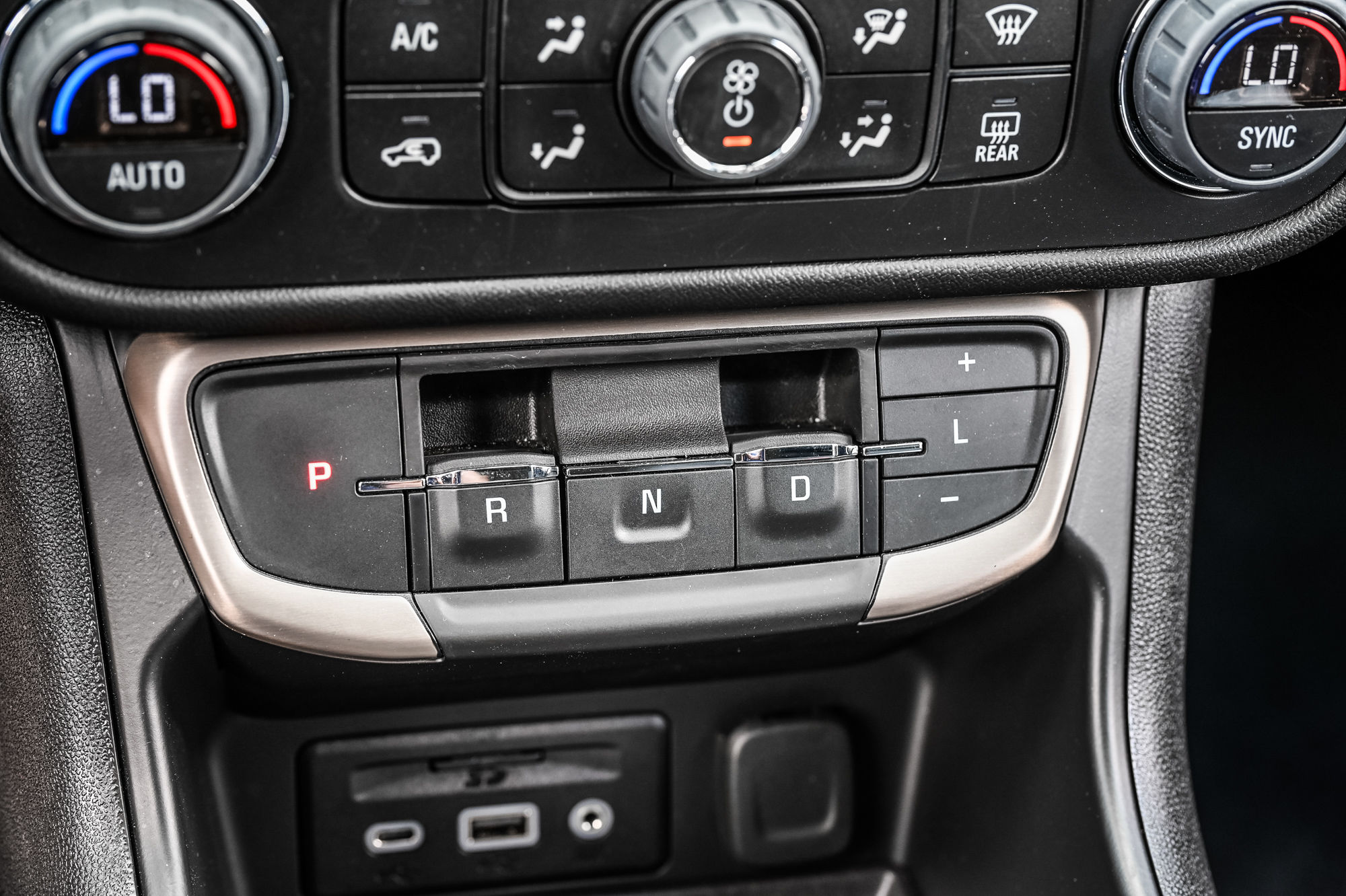 2023 GMC Terrain in Dollard-des-Ormeaux, Quebec