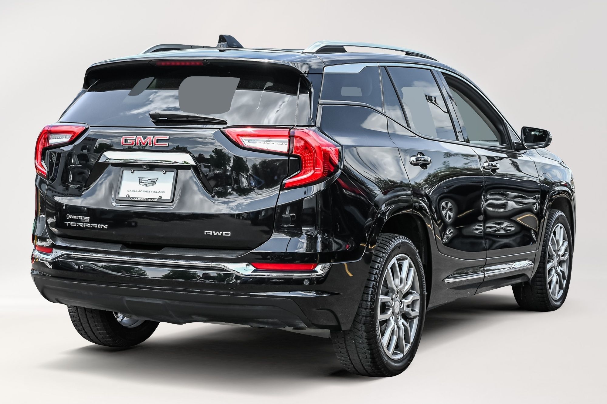 2023 GMC Terrain in Dollard-des-Ormeaux, Quebec