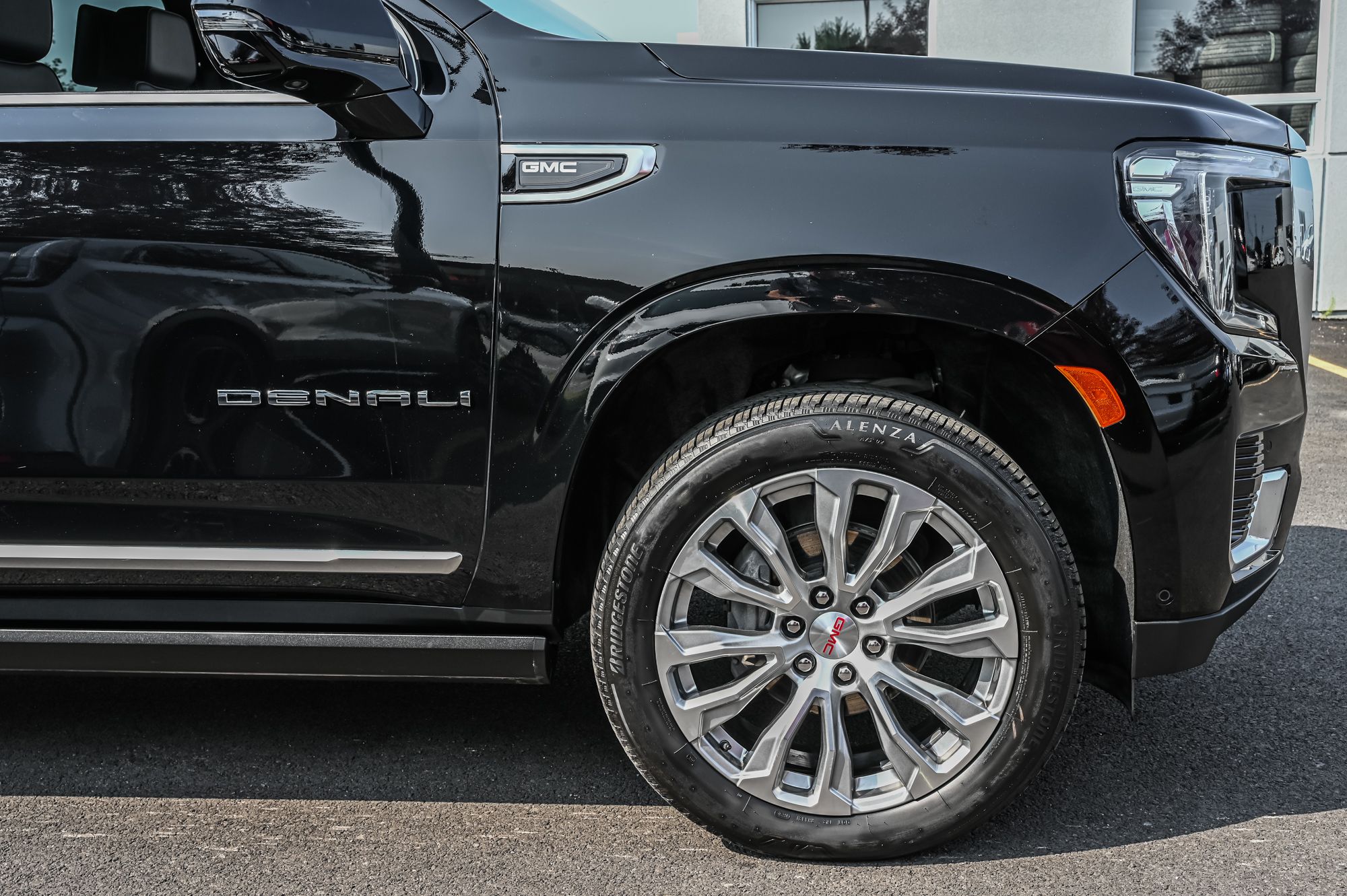 GMC Yukon XL  2024 à Dollard-des-Ormeaux, Québec