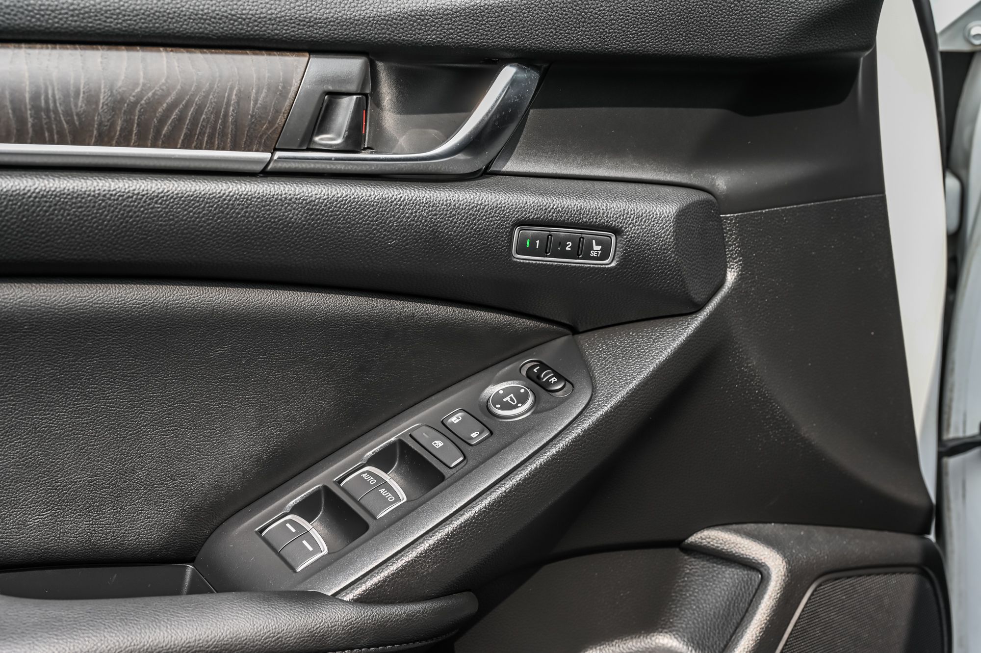 2020 Honda Accord Hybrid in Dollard-des-Ormeaux, Quebec
