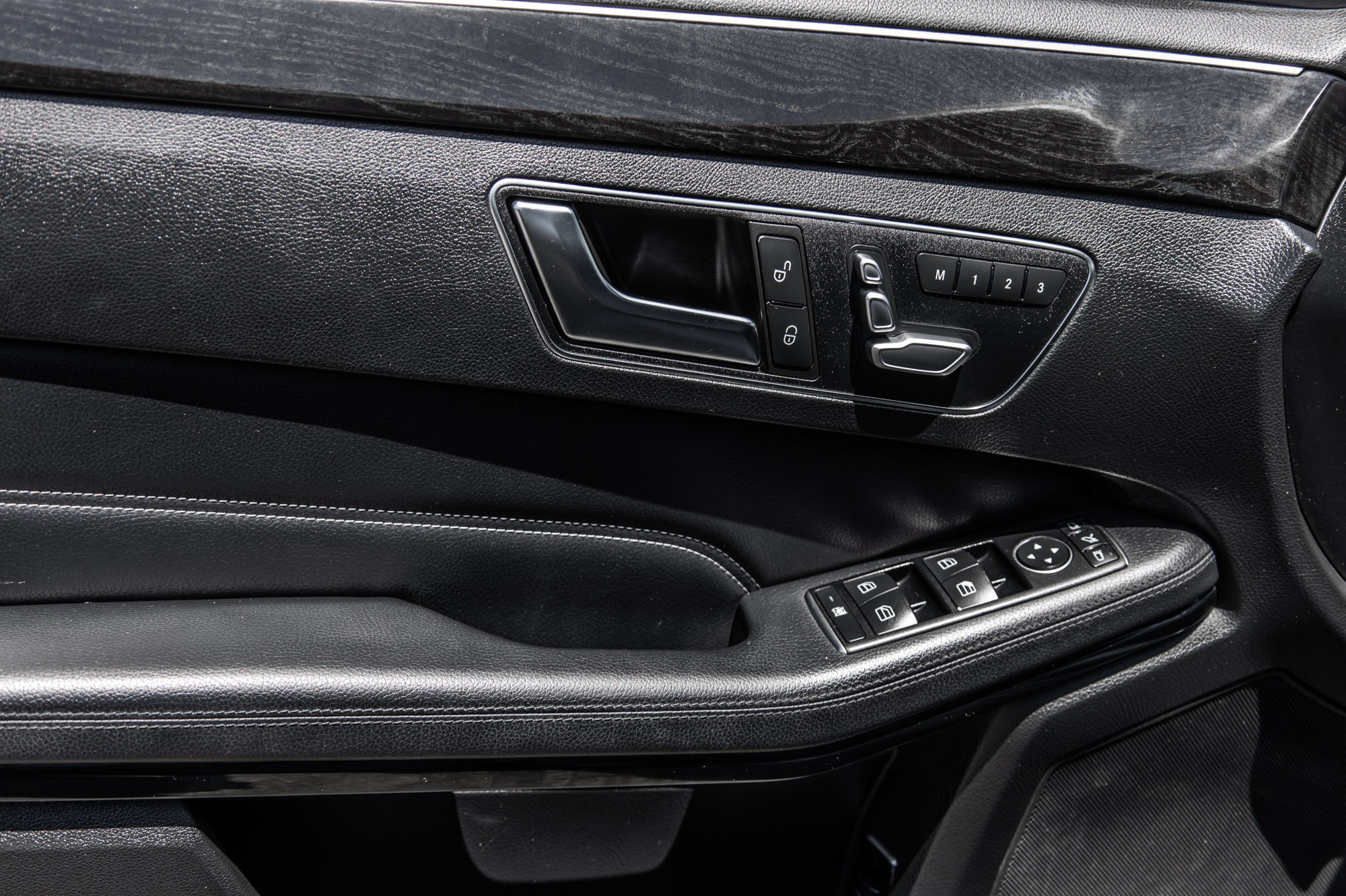 2016 Mercedes-Benz E-Class in Dollard-des-Ormeaux, Quebec