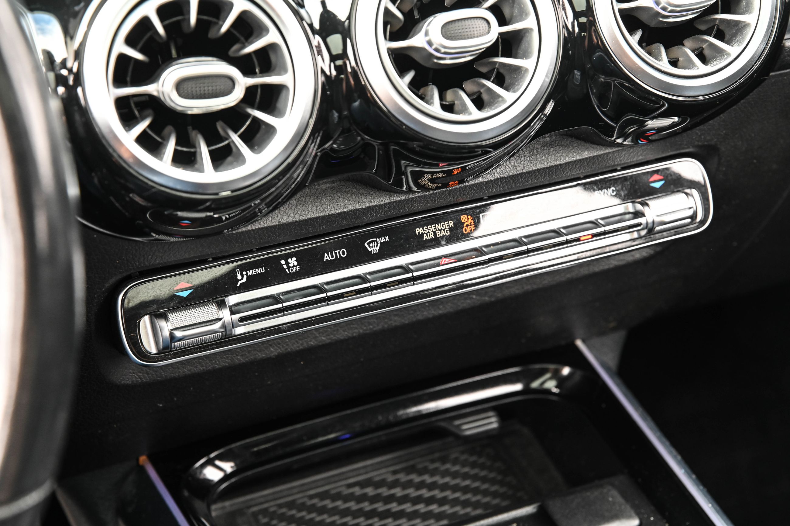2021 Mercedes-Benz GLB in Dollard-des-Ormeaux, Quebec