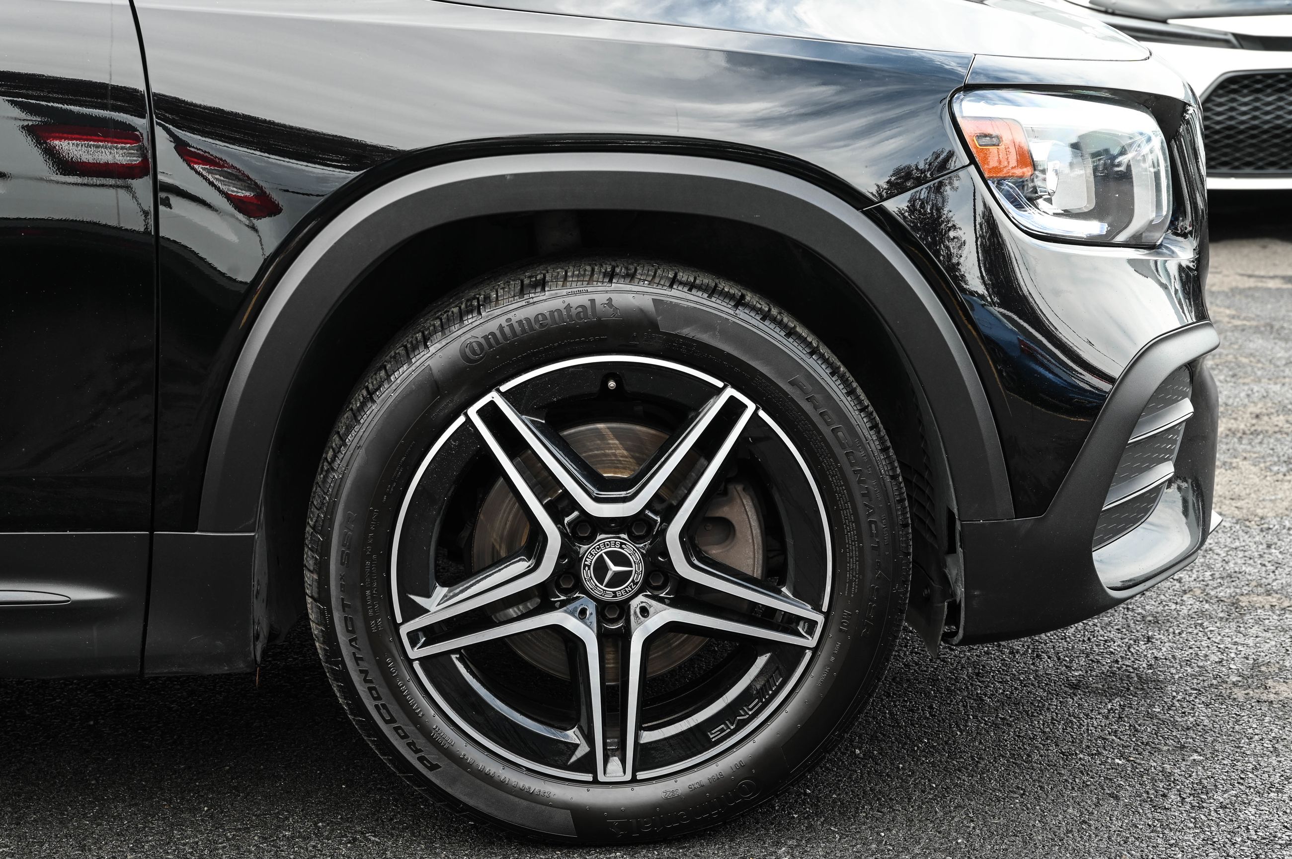 2021 Mercedes-Benz GLB in Dollard-des-Ormeaux, Quebec