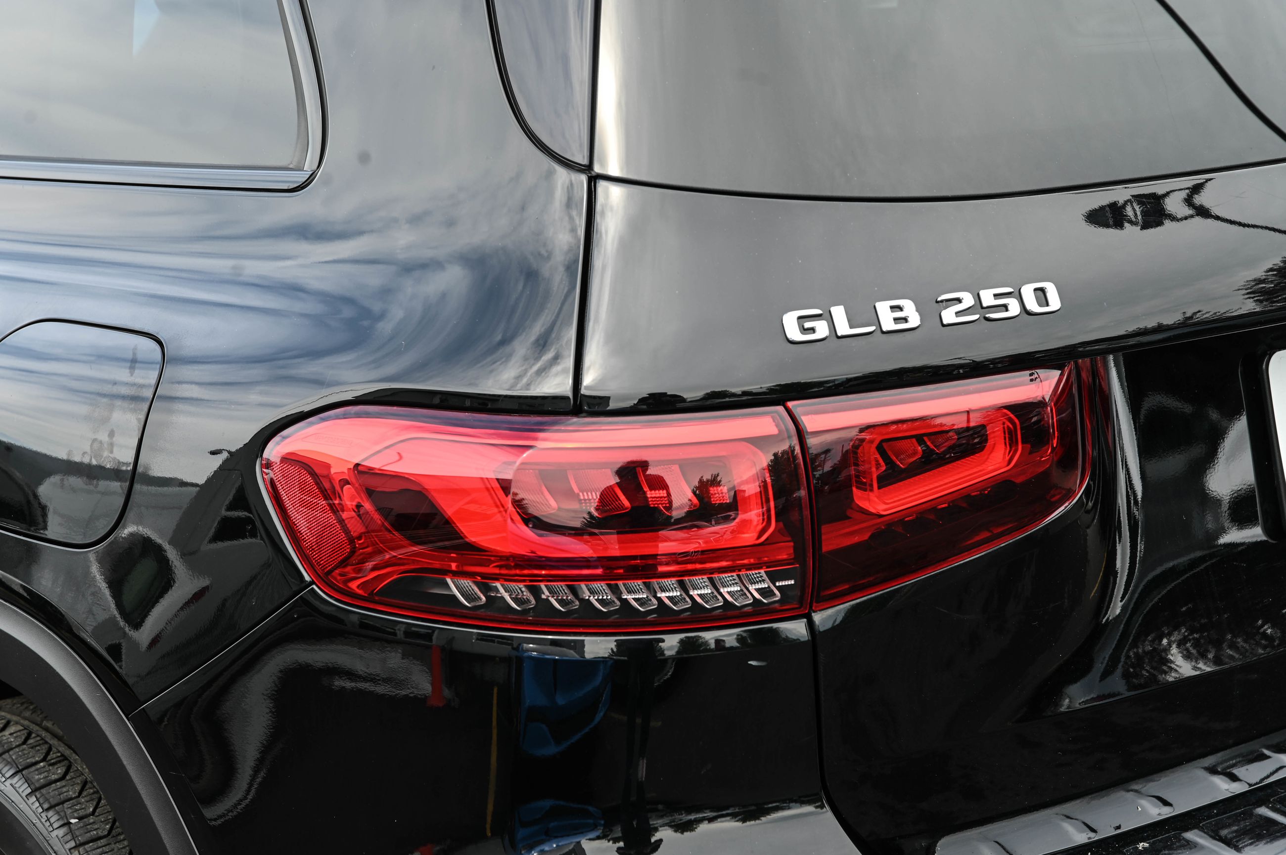 2021 Mercedes-Benz GLB in Dollard-des-Ormeaux, Quebec