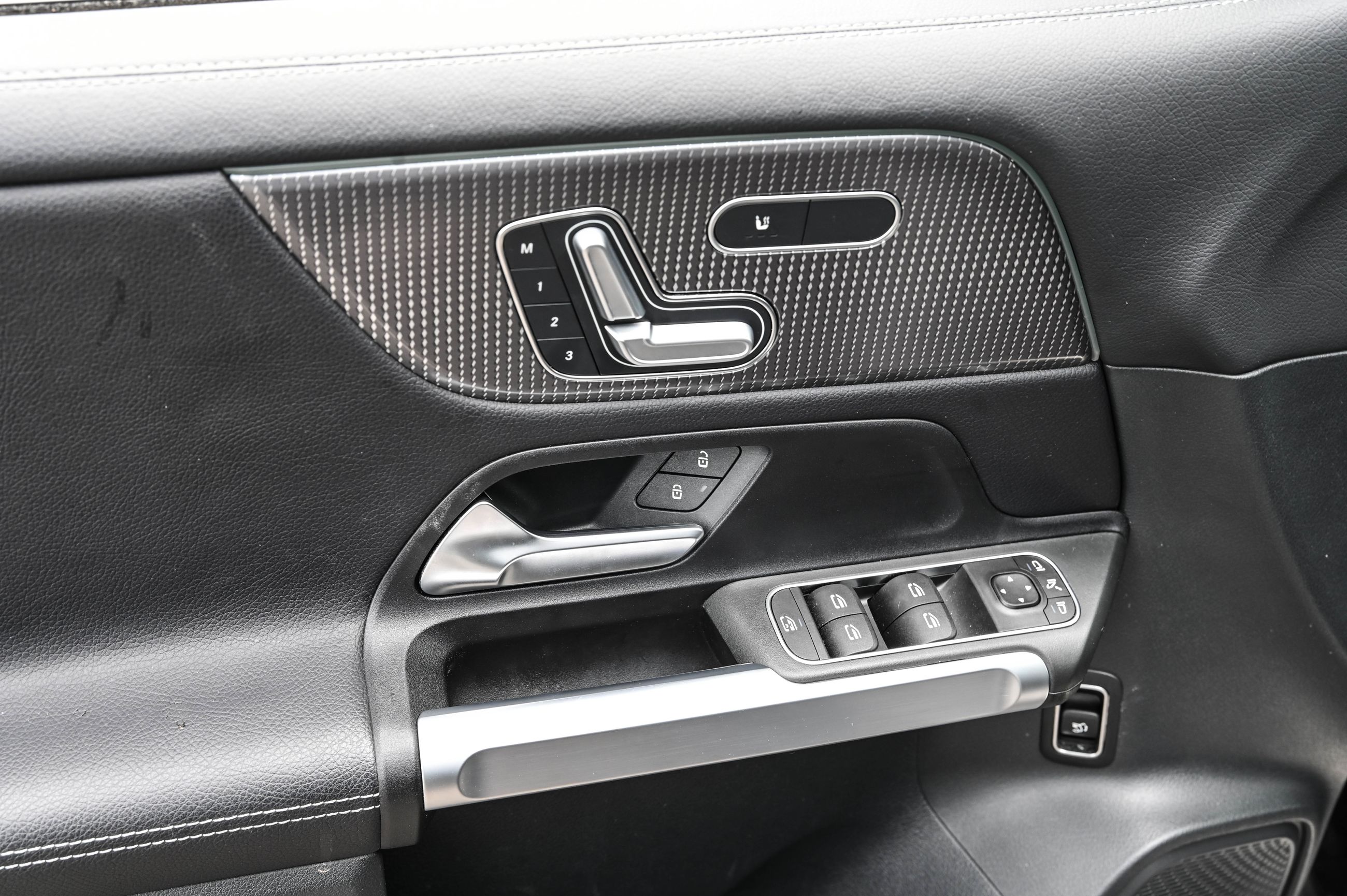 2023 Mercedes-Benz GLB