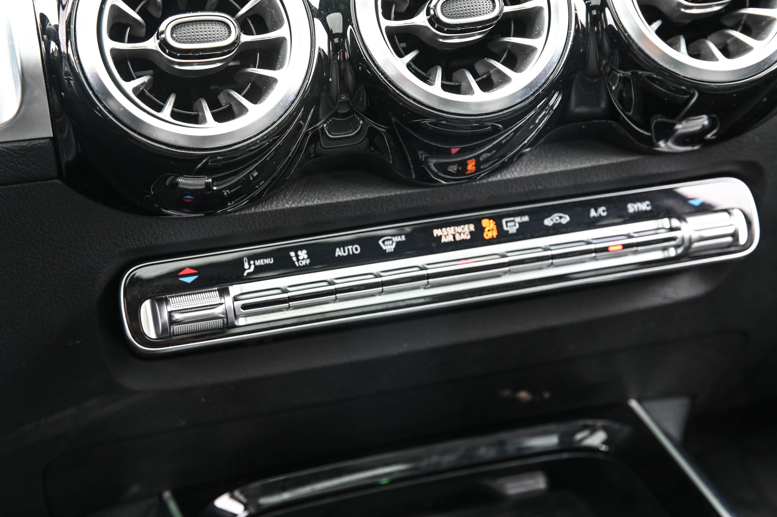 2023 Mercedes-Benz GLB