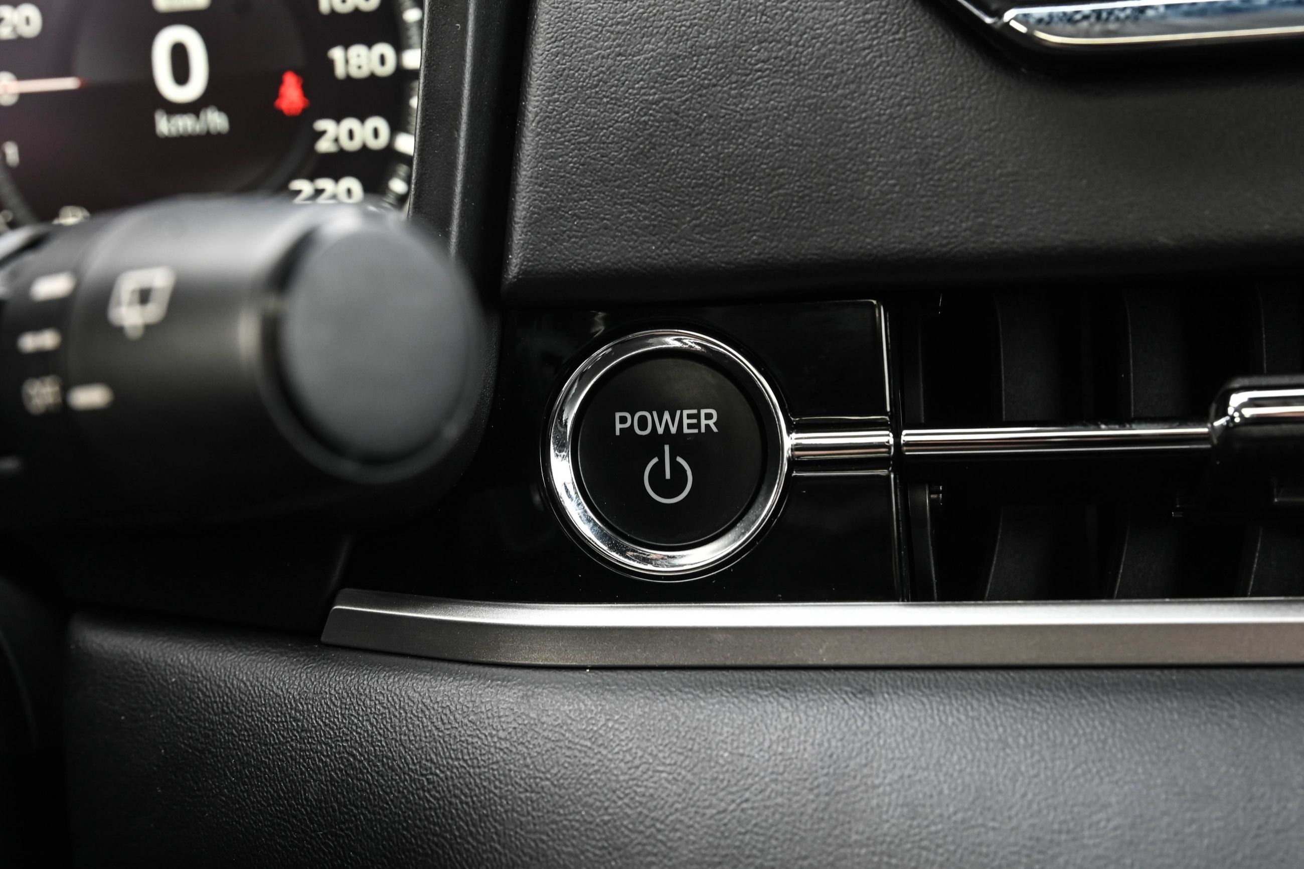 Mitsubishi Outlander PHEV  2024 à Dollard-des-Ormeaux, Québec