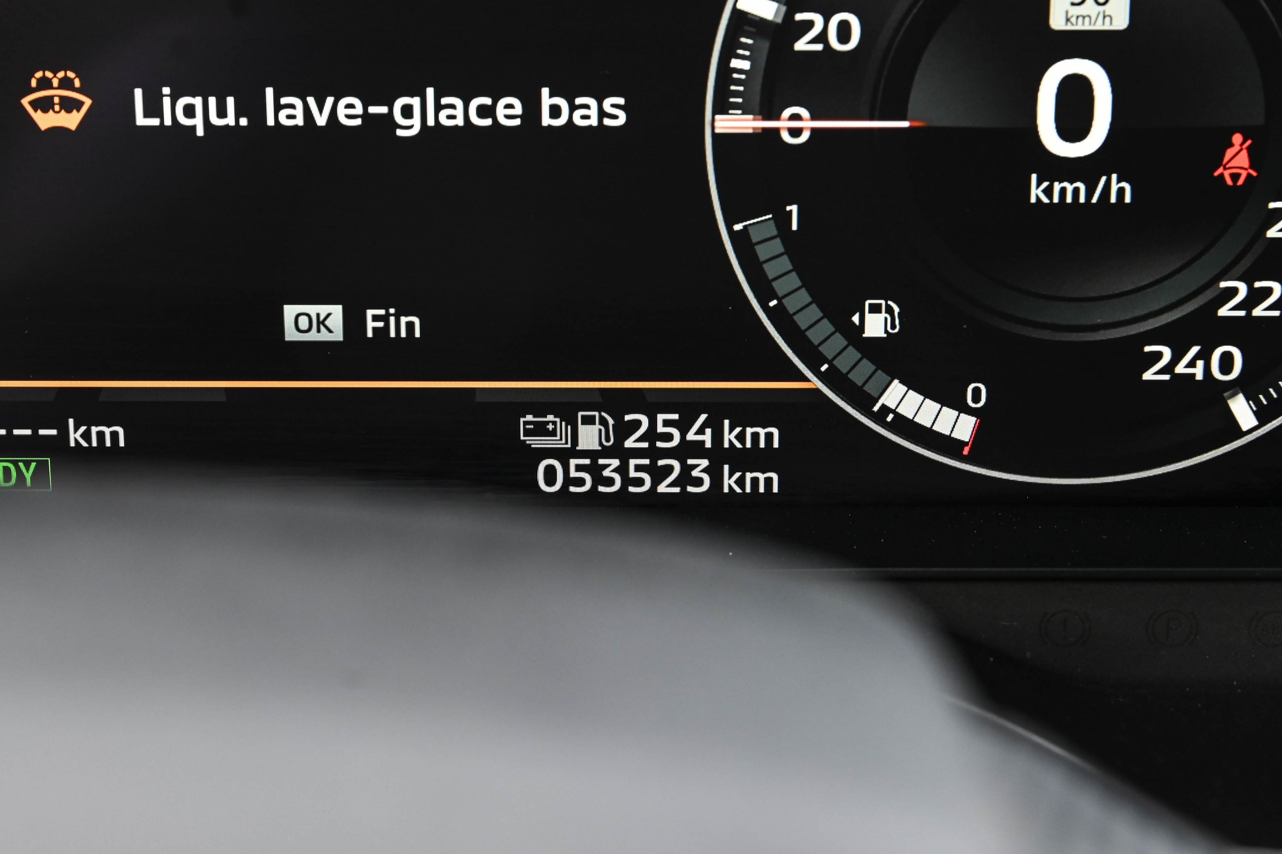 Mitsubishi Outlander PHEV  2024 à Dollard-des-Ormeaux, Québec