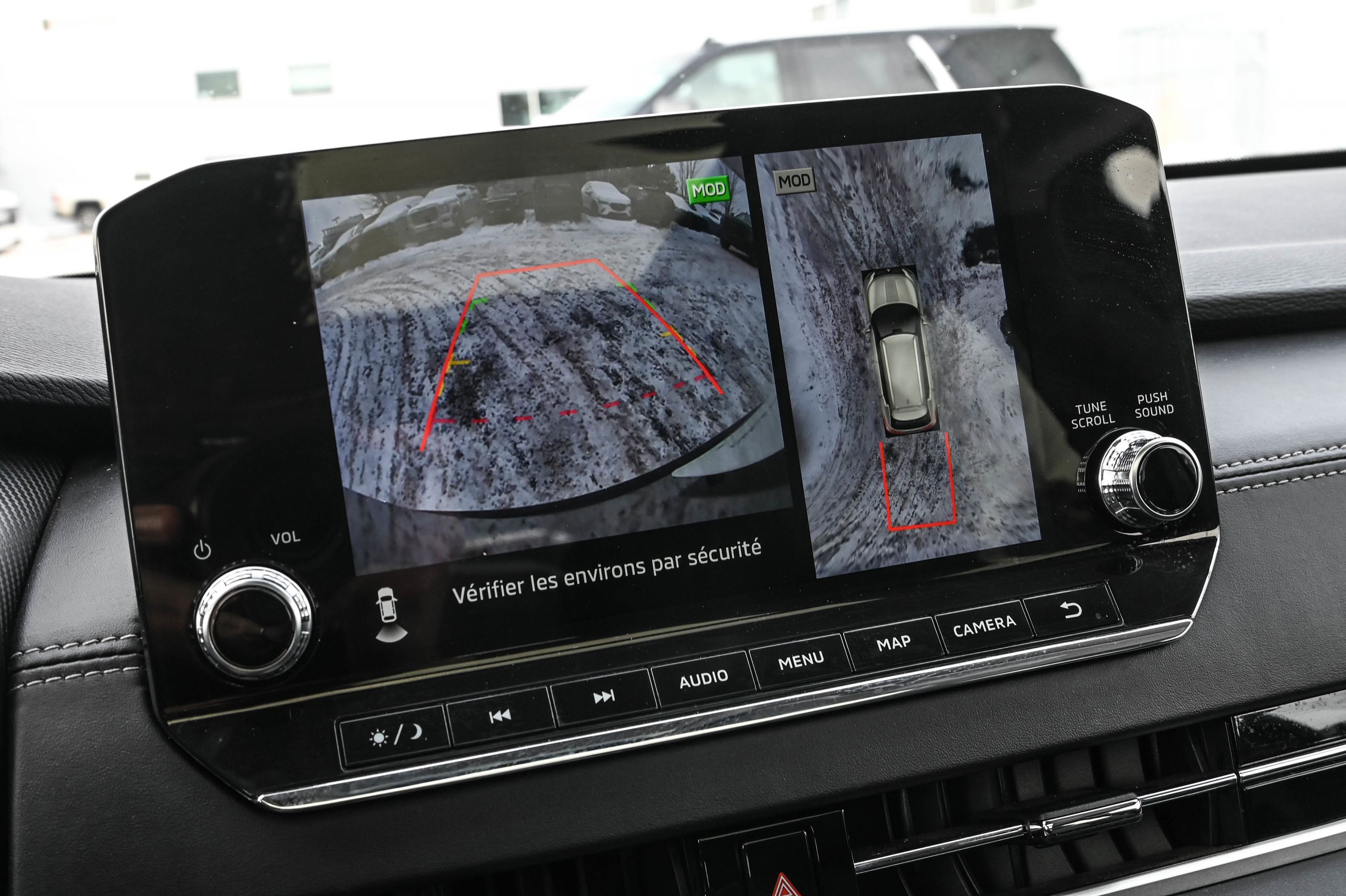 Mitsubishi Outlander PHEV  2024 à Dollard-des-Ormeaux, Québec