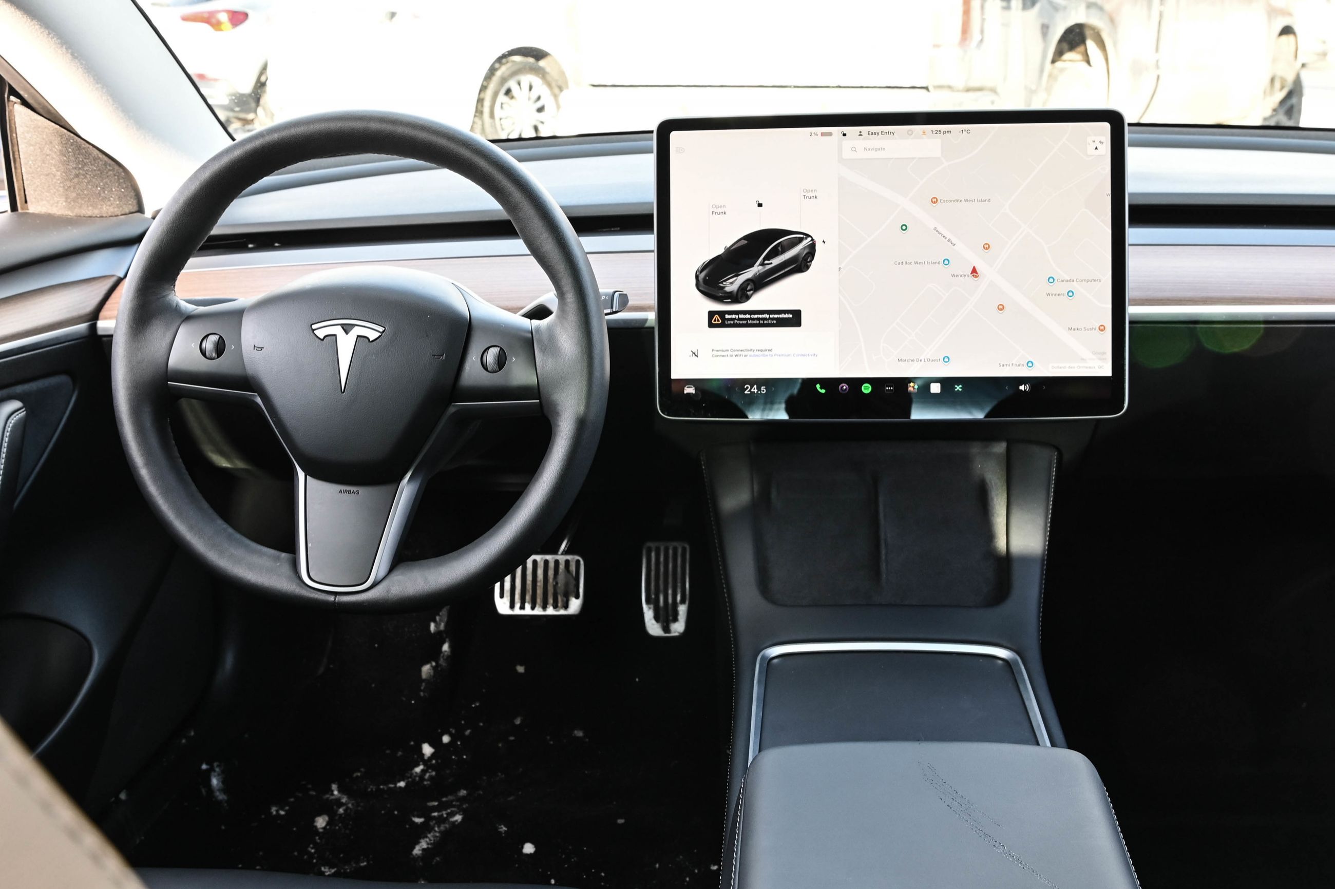 2022 Tesla Model 3 in Dollard-des-Ormeaux, Quebec