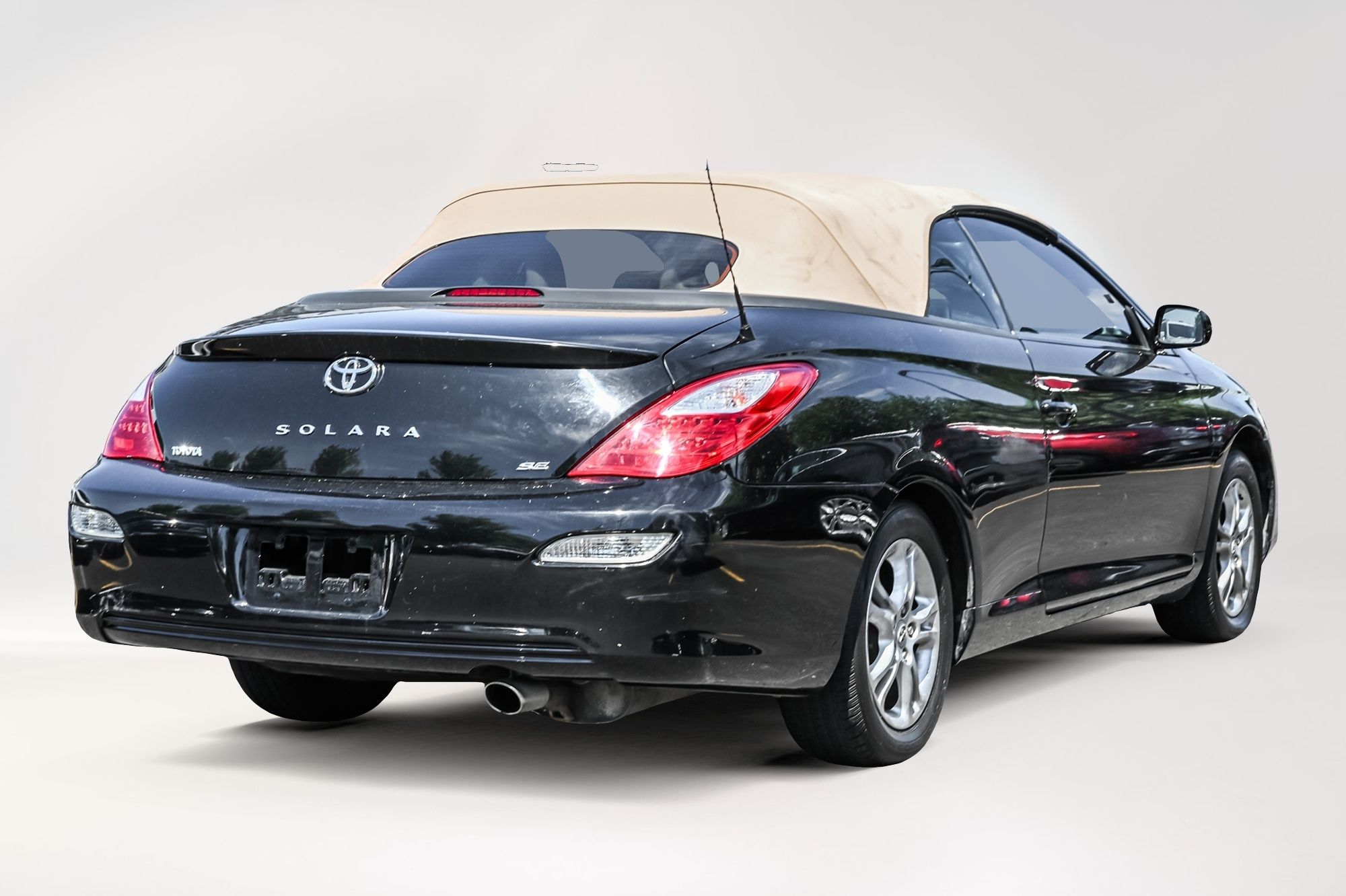 2007 Toyota Camry Solara in Dollard-des-Ormeaux, Quebec