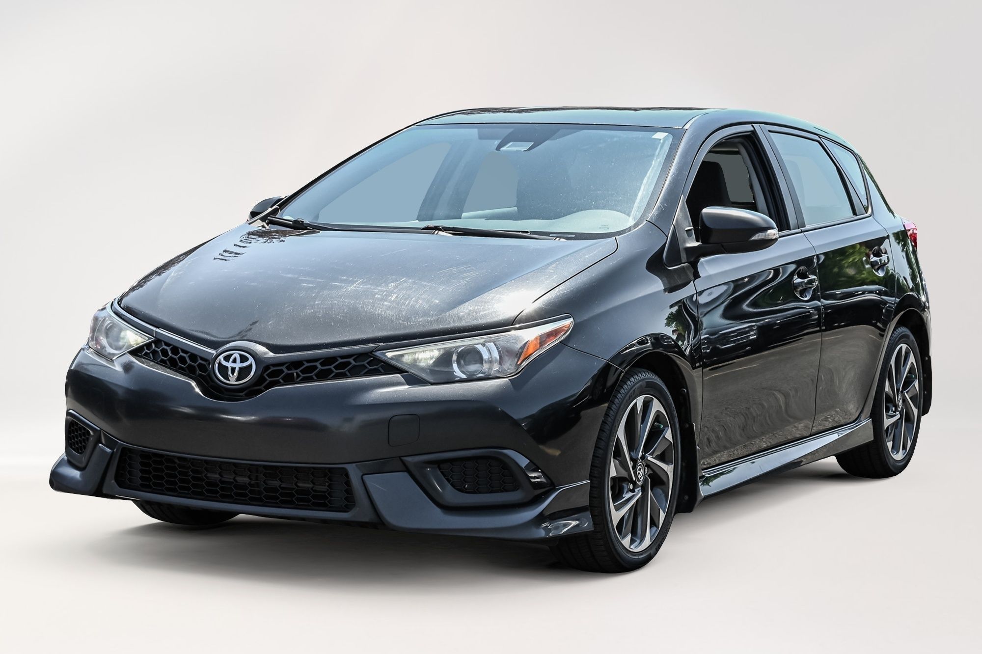 Toyota Corolla iM  2017 à Dollard-des-Ormeaux, Québec