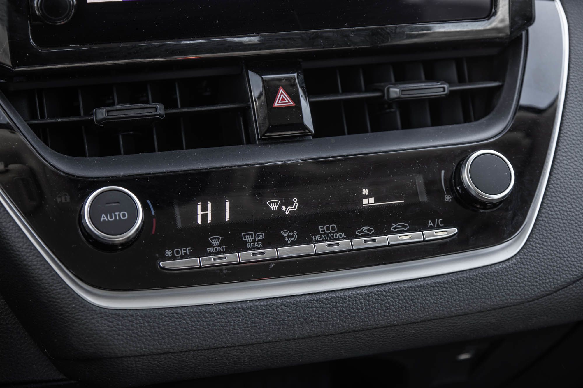 2024 Toyota Corolla in Dollard-des-Ormeaux, Quebec