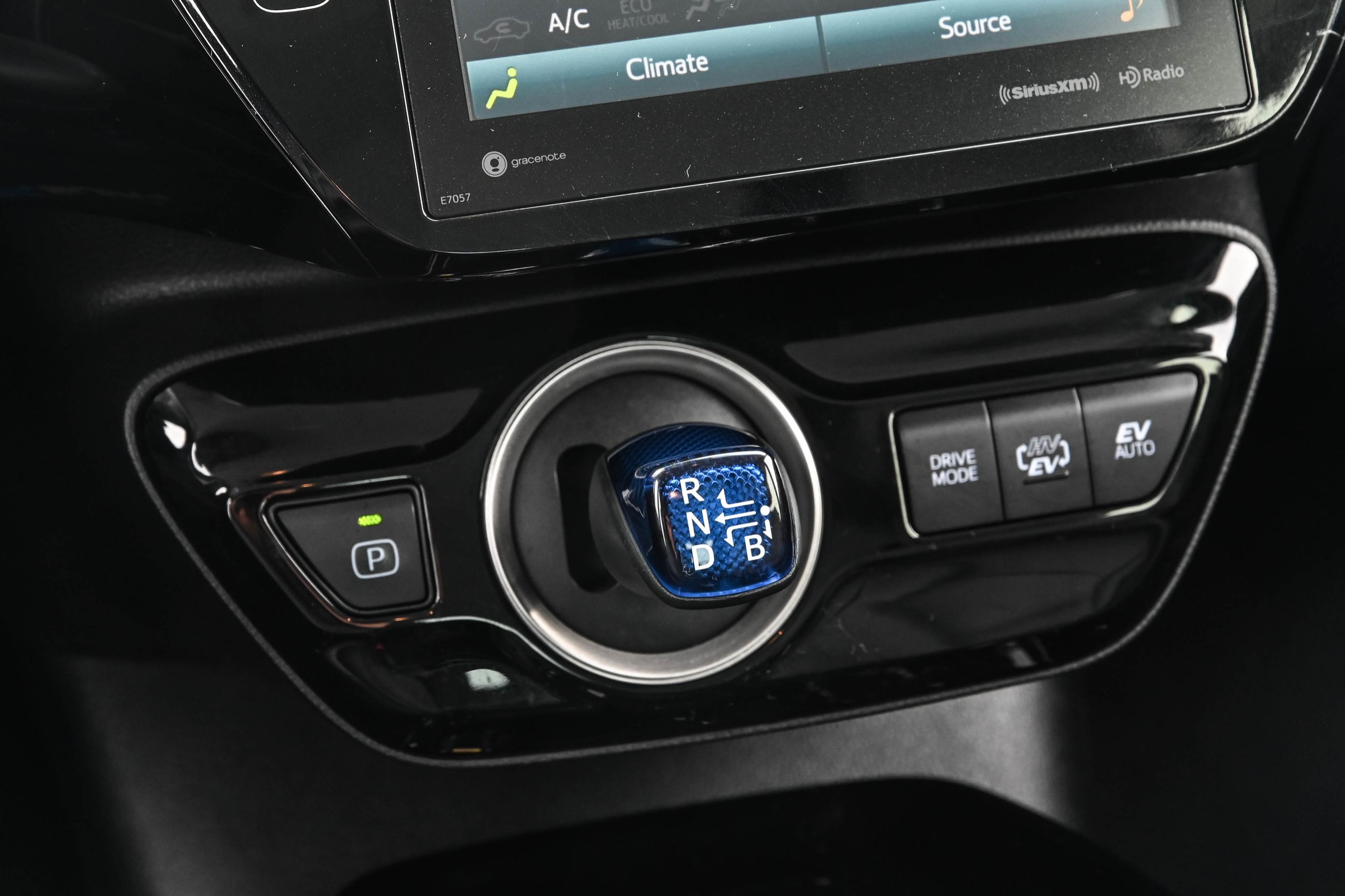 2020 Toyota Prius Prime in Dollard-des-Ormeaux, Quebec