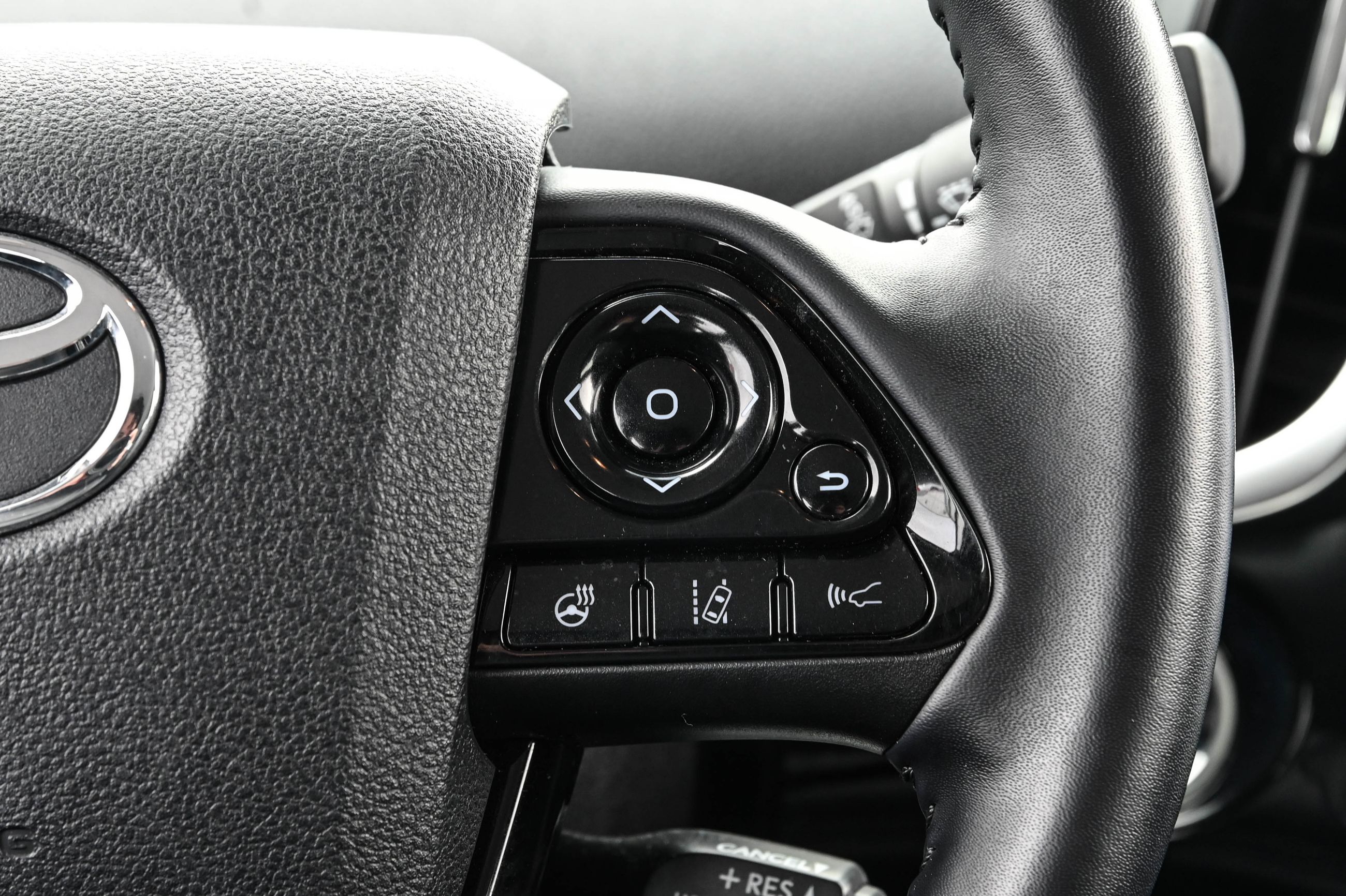 2020 Toyota Prius Prime in Dollard-des-Ormeaux, Quebec