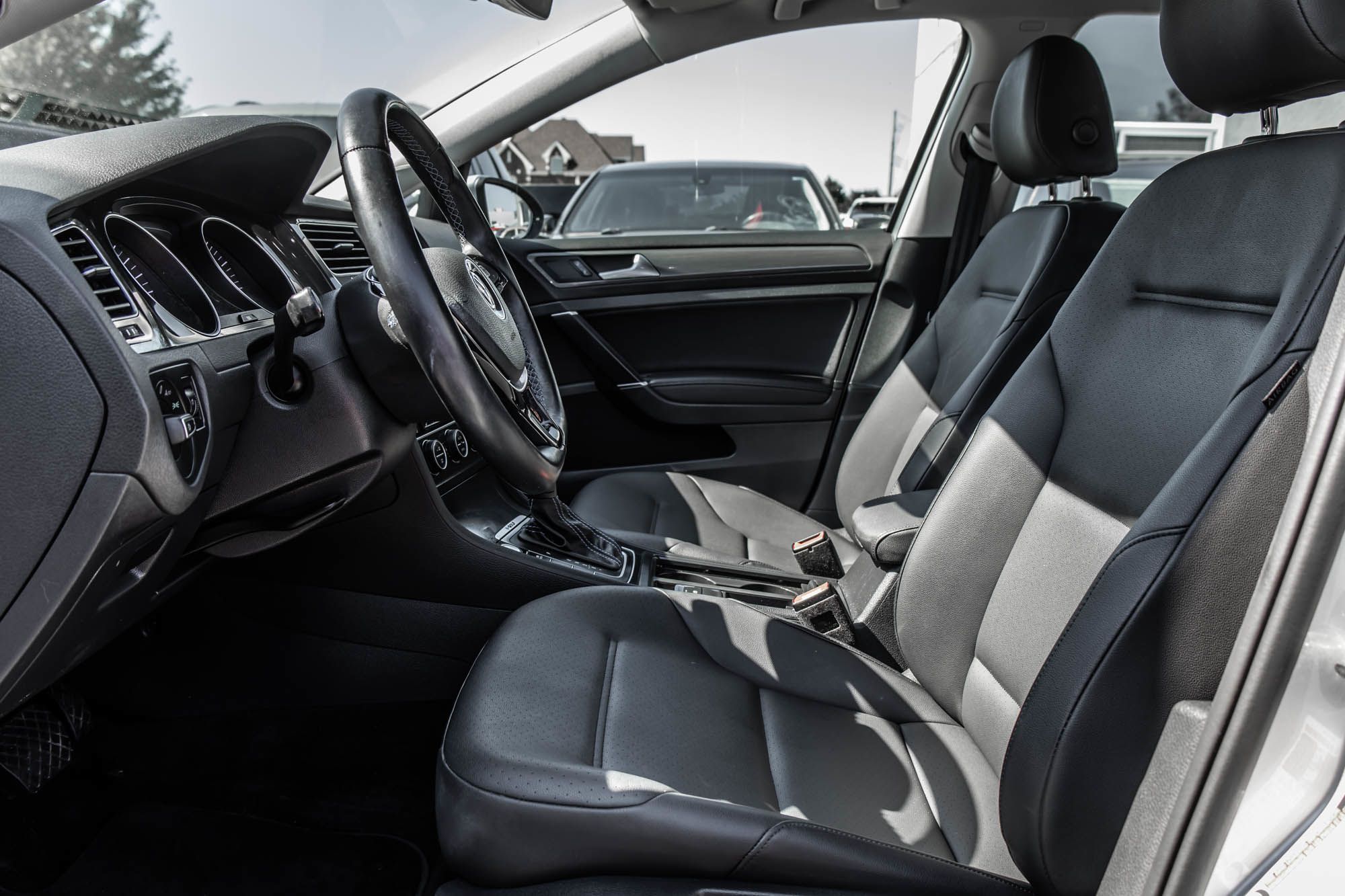 2020 Volkswagen E-Golf in Dollard-des-Ormeaux, Quebec