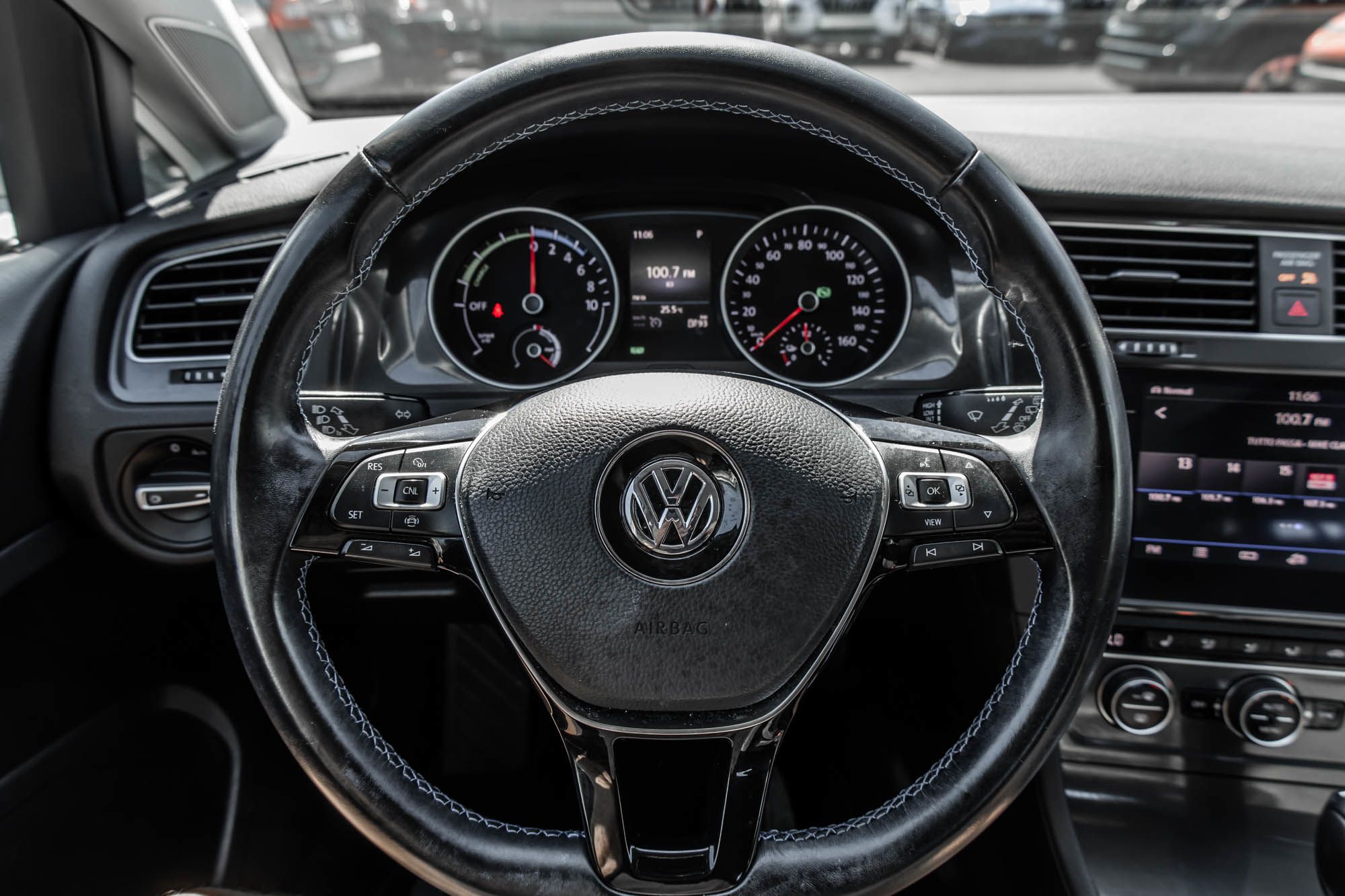 2020 Volkswagen E-Golf in Dollard-des-Ormeaux, Quebec