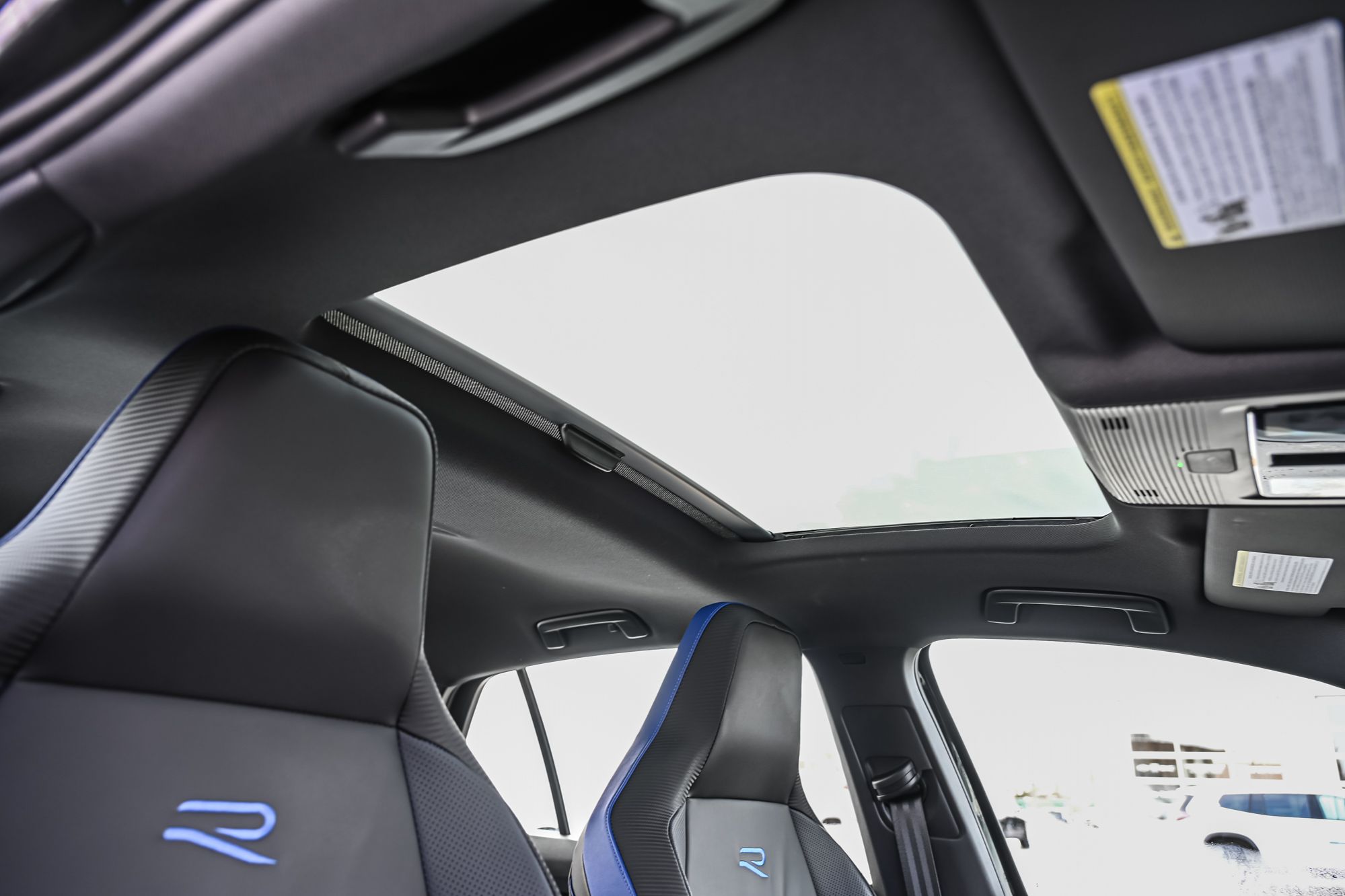 2025 Volkswagen Golf R