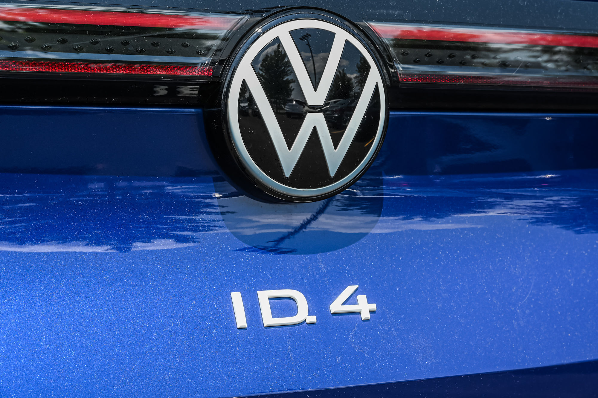 2022 Volkswagen ID.4 in Dollard-des-Ormeaux, Quebec