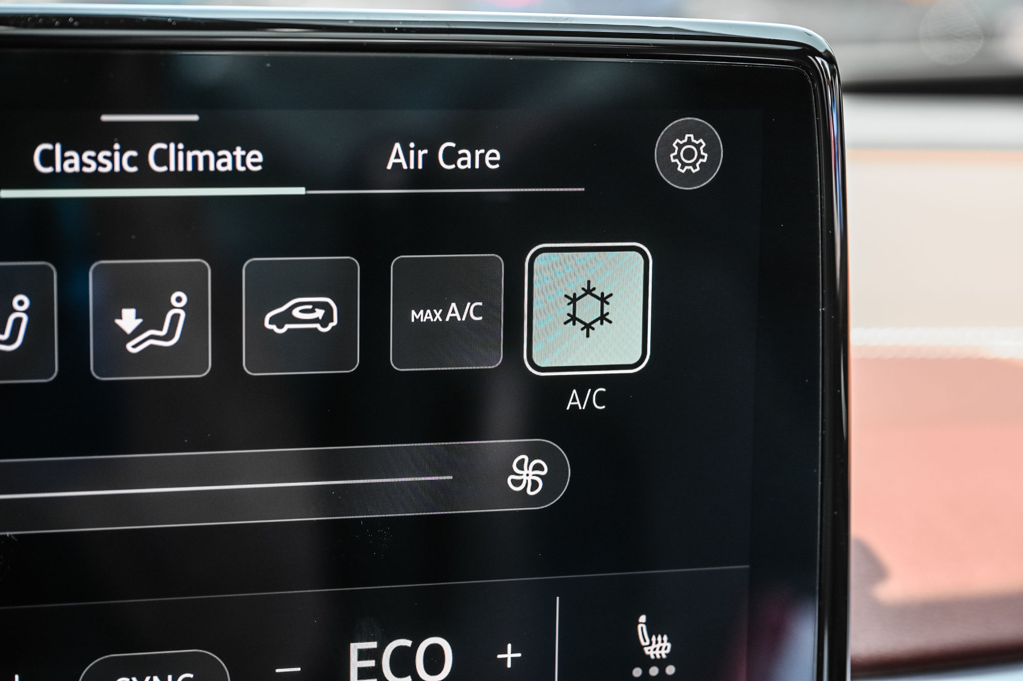 2022 Volkswagen ID.4 in Dollard-des-Ormeaux, Quebec