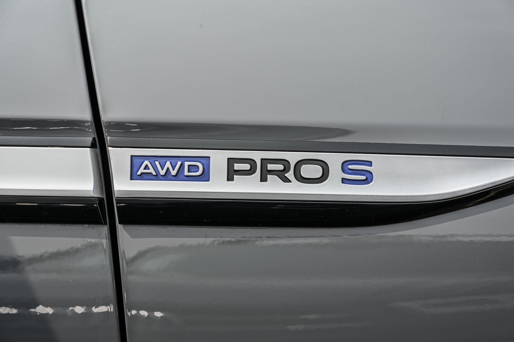 Volkswagen ID.4  2024 à Dollard-des-Ormeaux, Québec