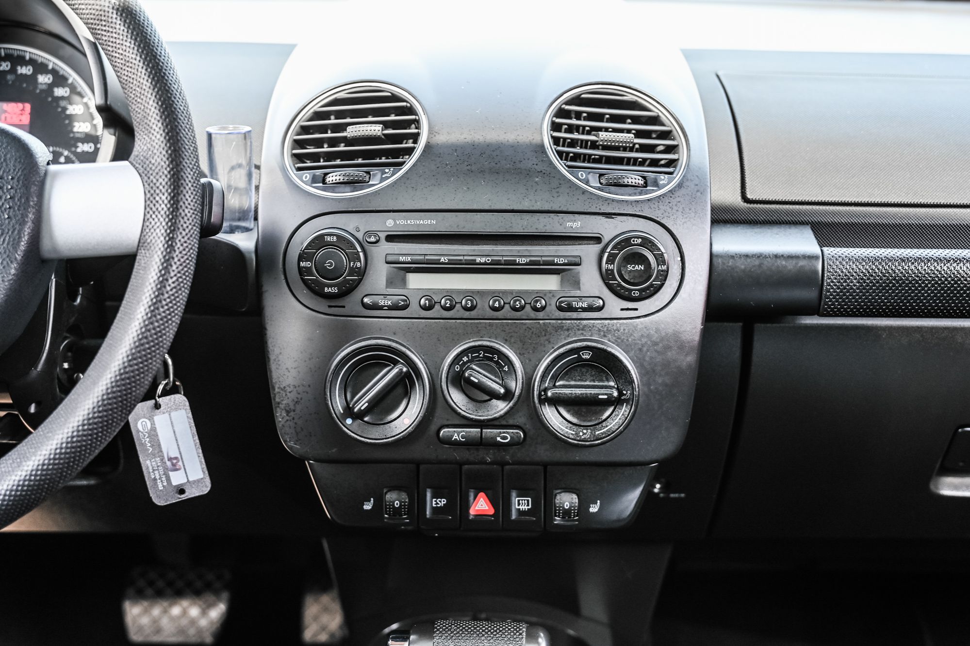 2008 Volkswagen New Beetle coupe