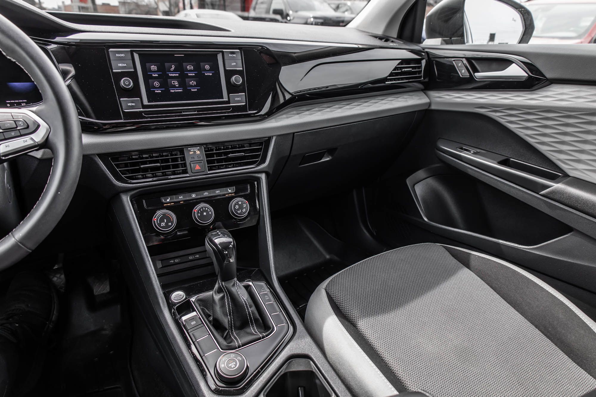 2023 Volkswagen Taos