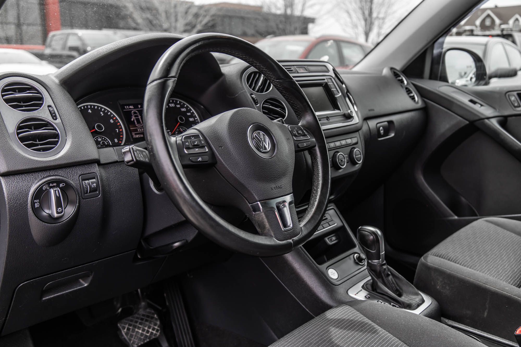 Volkswagen Tiguan  2016